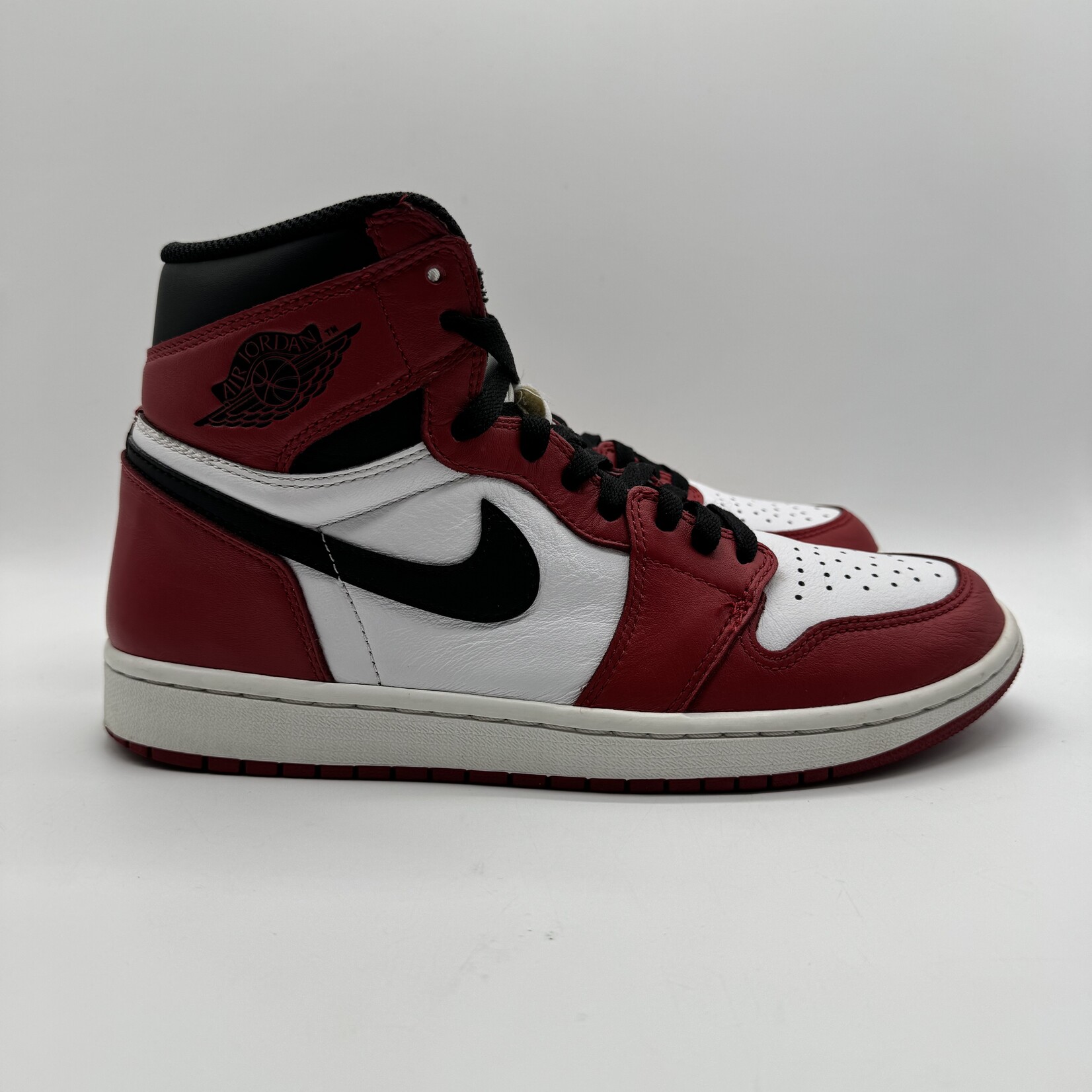 Jordan 1 Retro Chicago (2015)