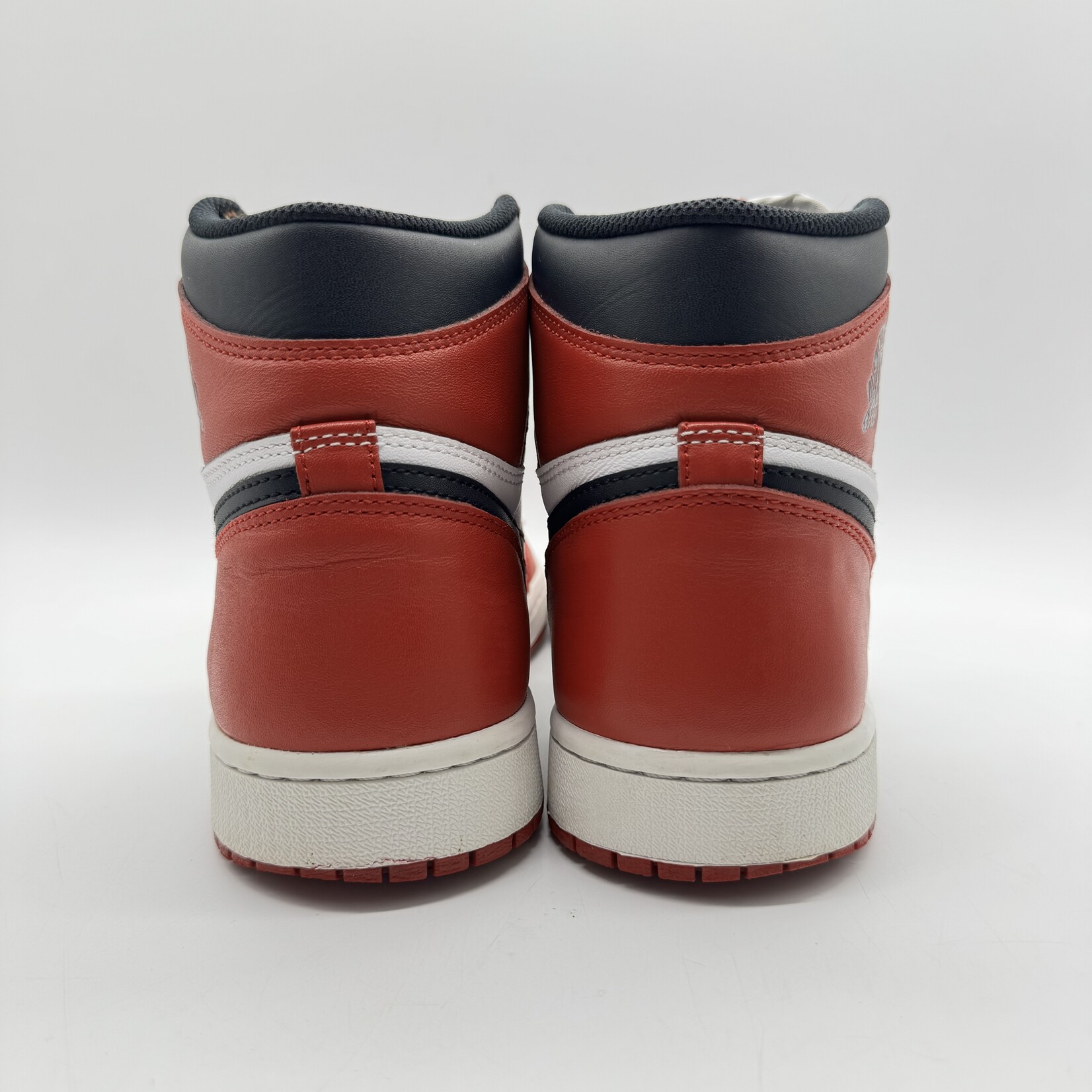 Jordan 1 Retro Chicago (2015)