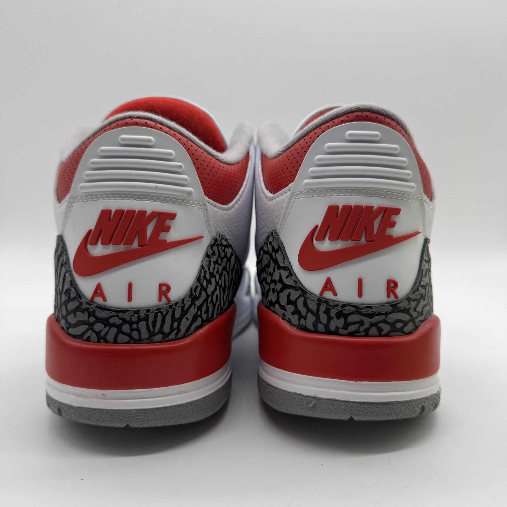 Jordan 3 Retro Fire Red (2022)