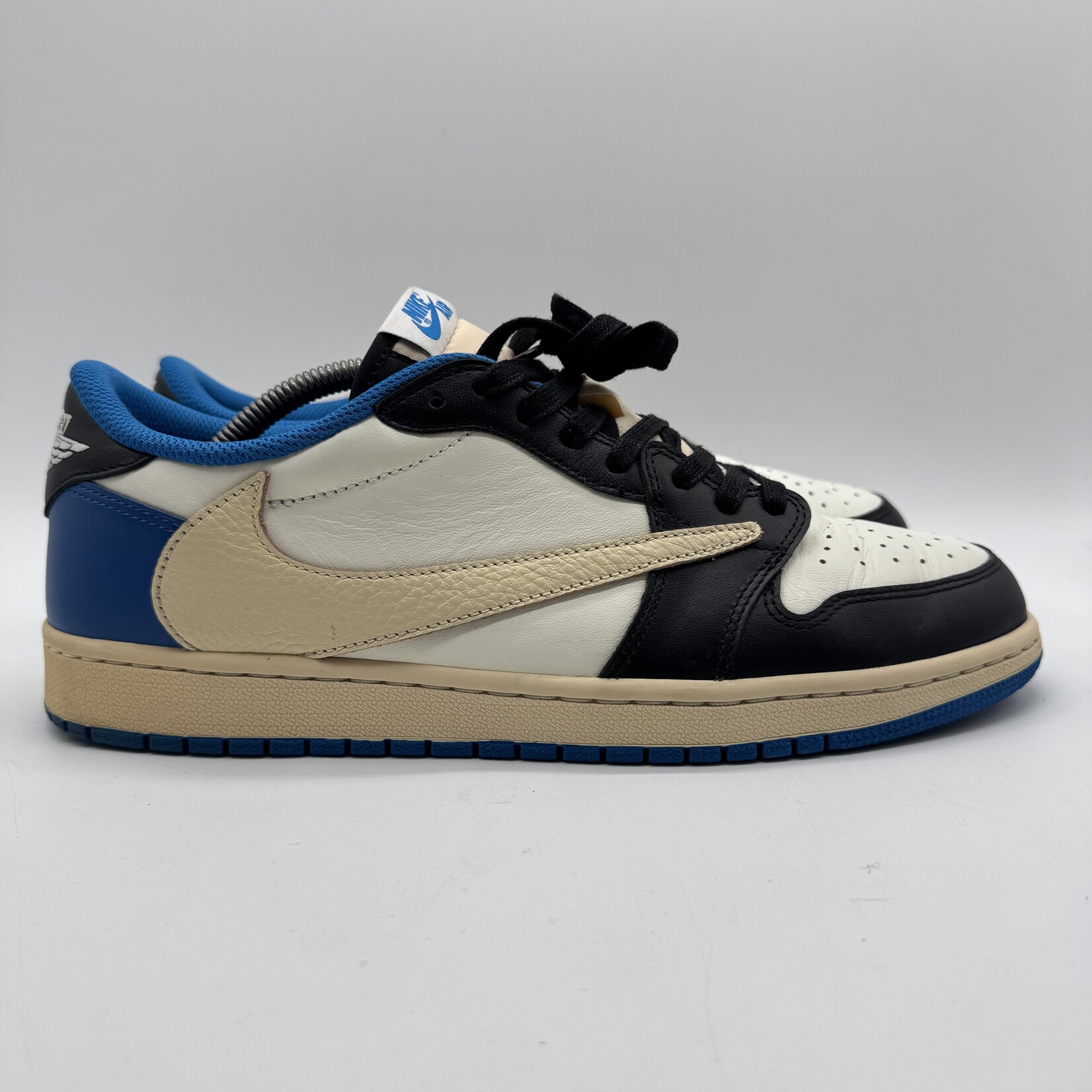 Jordan 1 Retro Low OG SP Fragment x Travis Scott