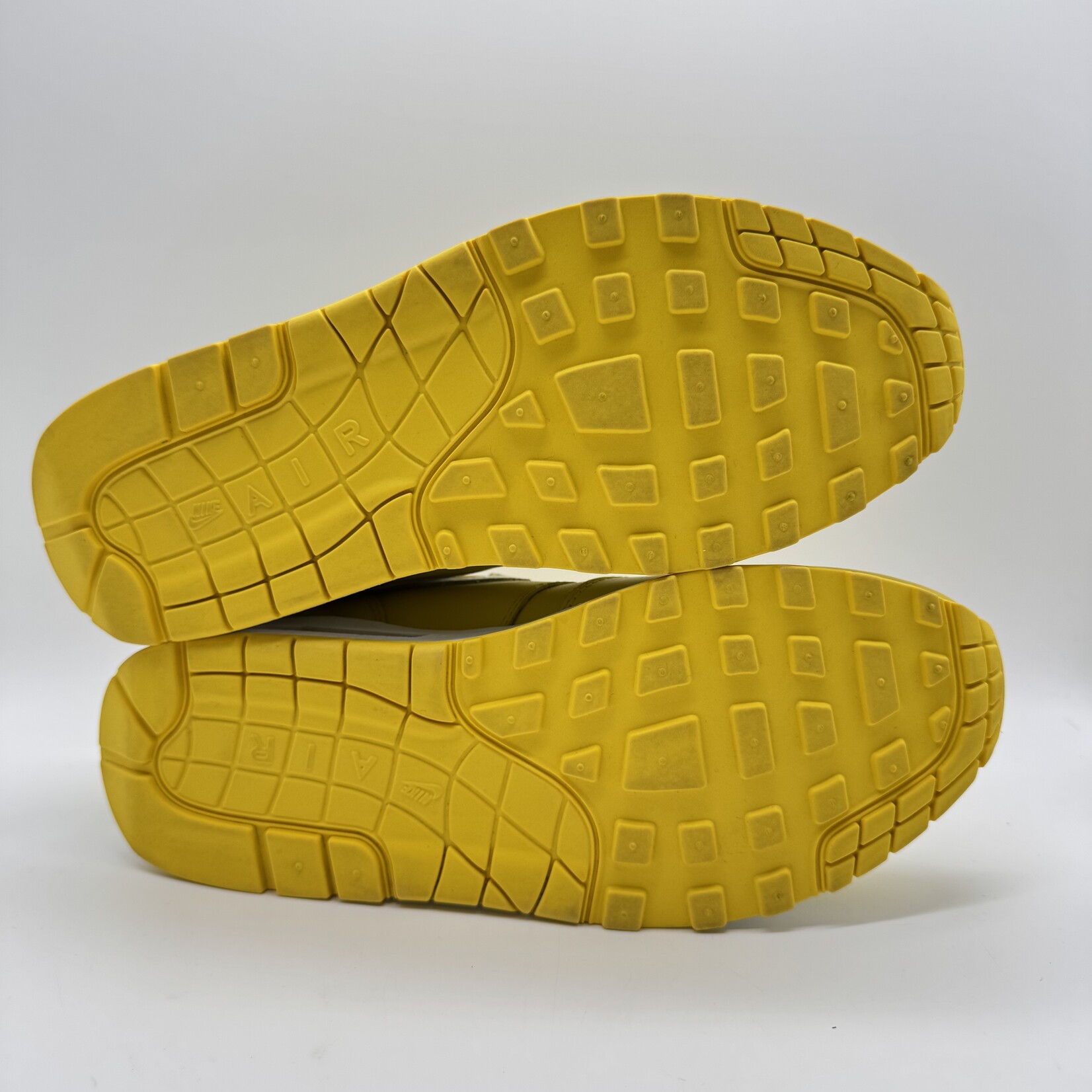 Nike Air Max 1 '87 SP Supreme Speed Yellow