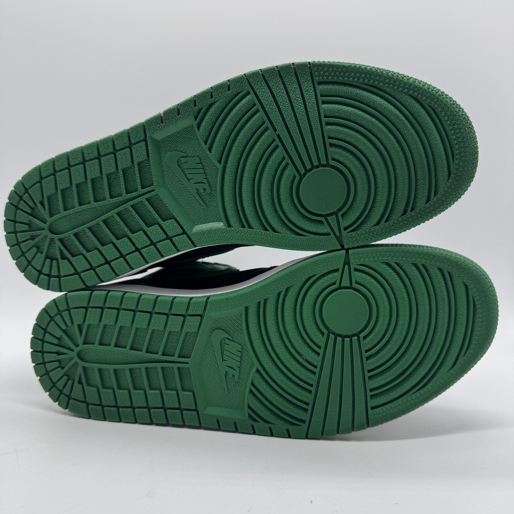 Jordan 1 Retro High Pine Green Black