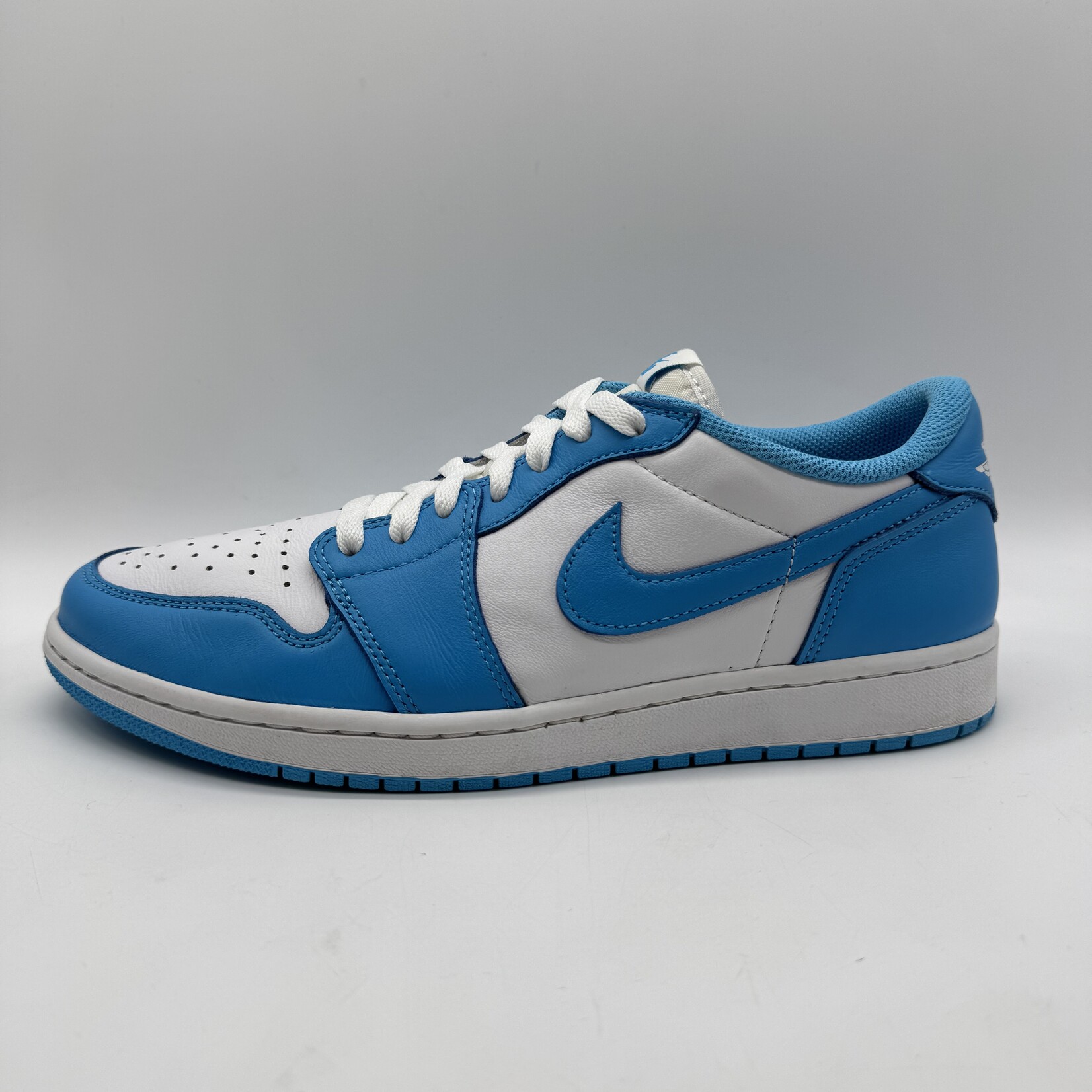 Jordan 1 Low SB UNC