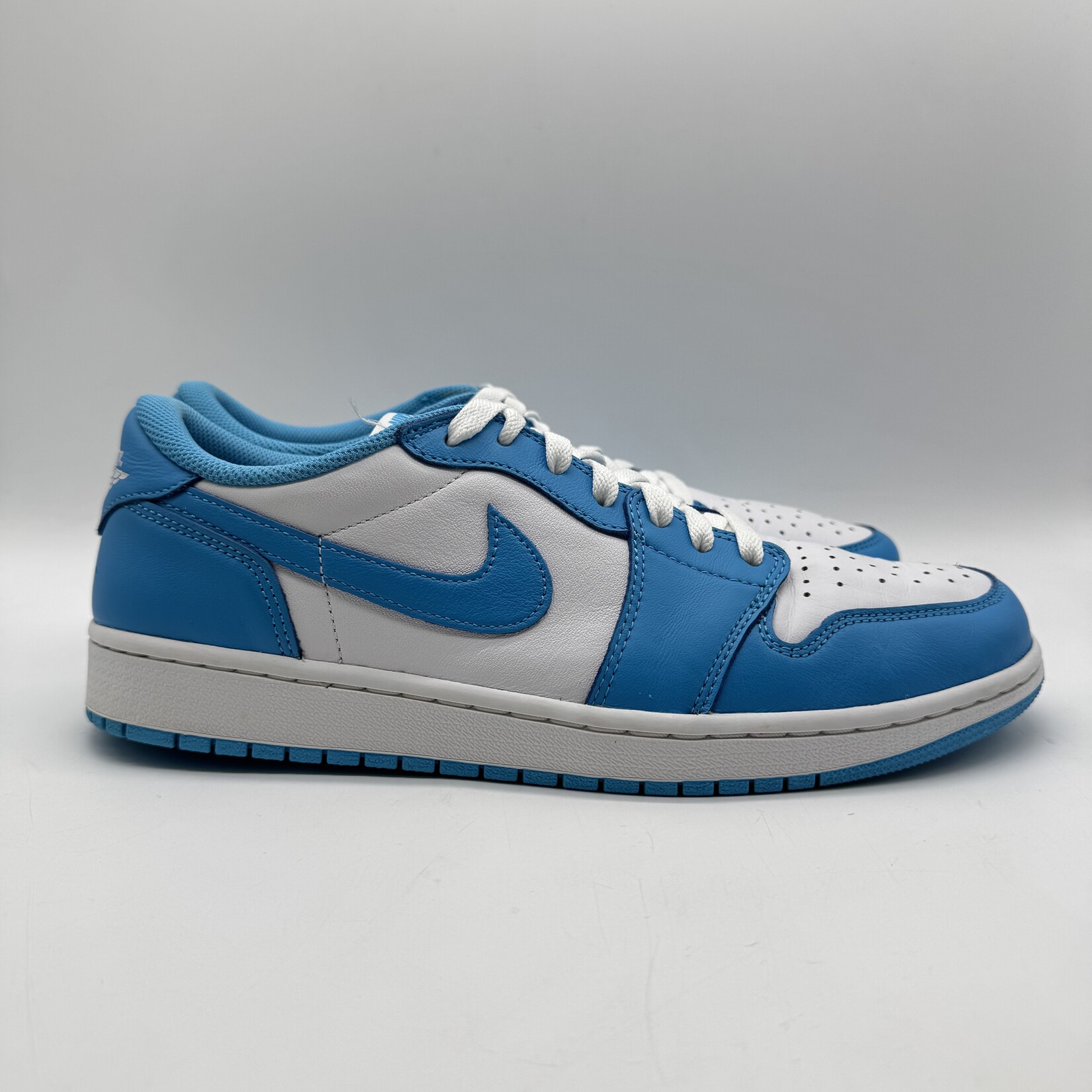 Jordan 1 Low SB UNC