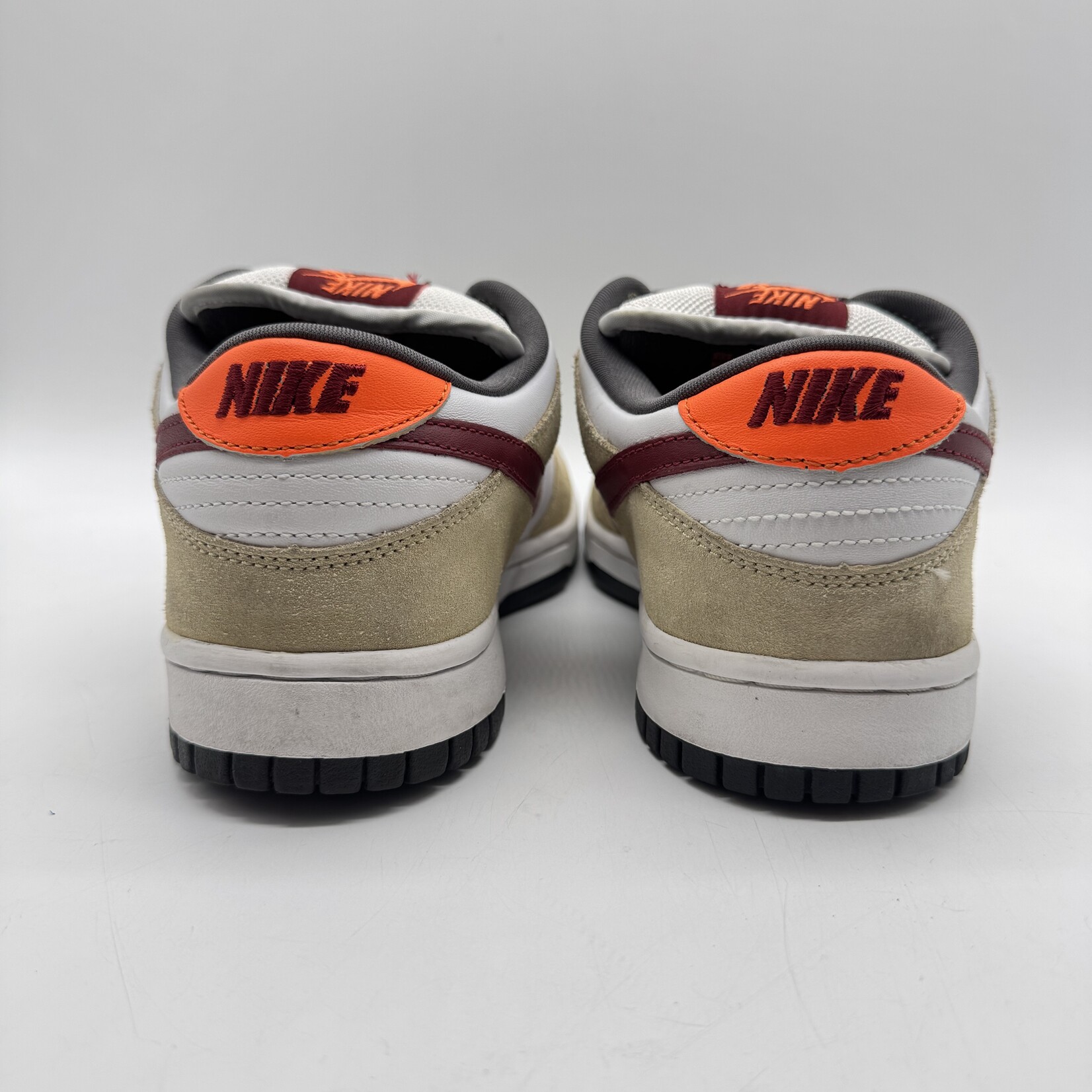 Nike SB Dunk Low Crimson