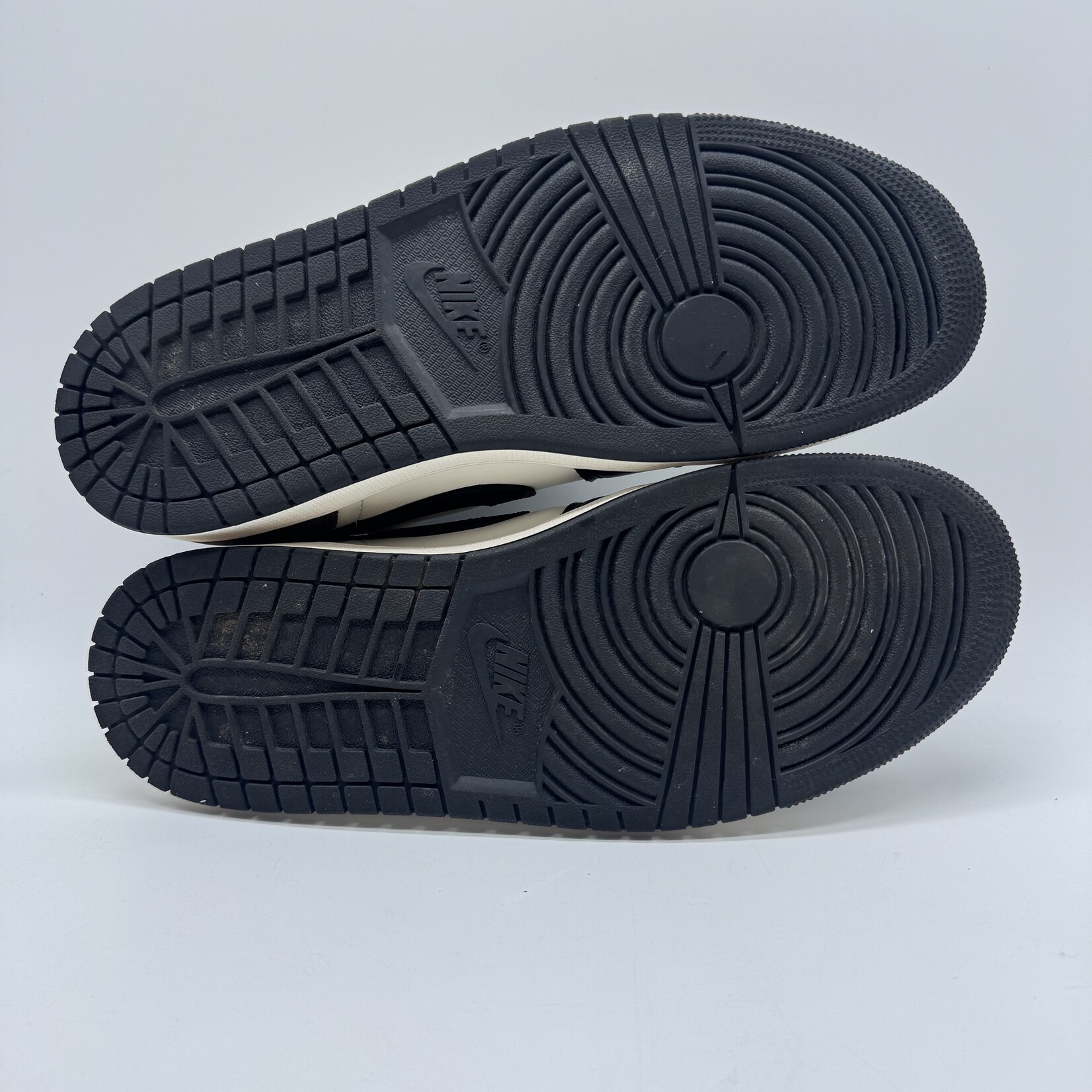 Jordan 1 Retro Low OG Mocha