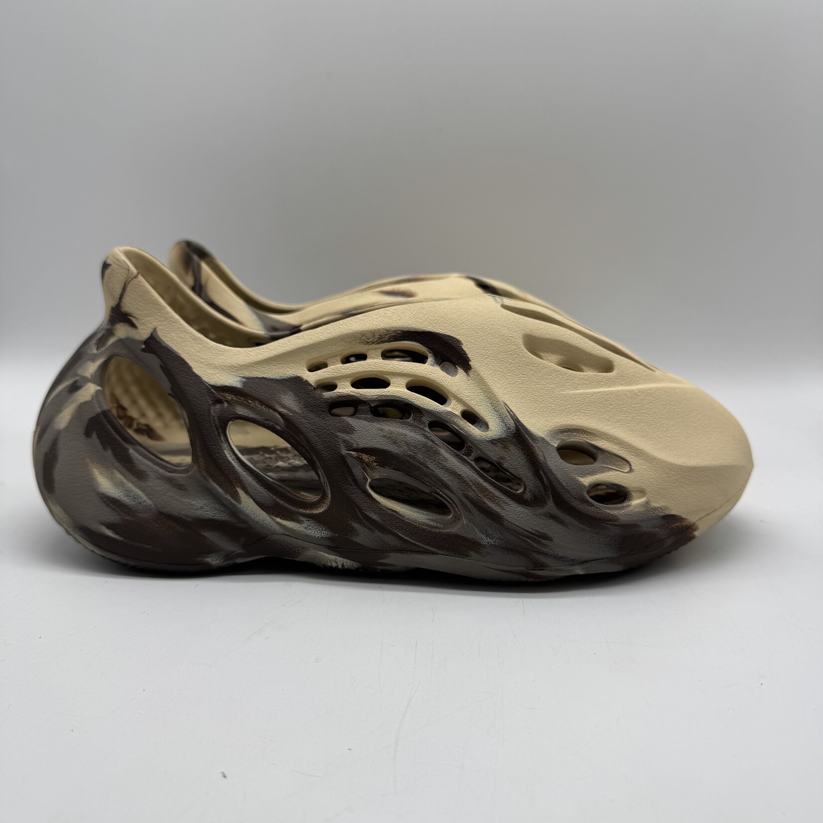 Yeezy Foam RNNR MX Cream Clay