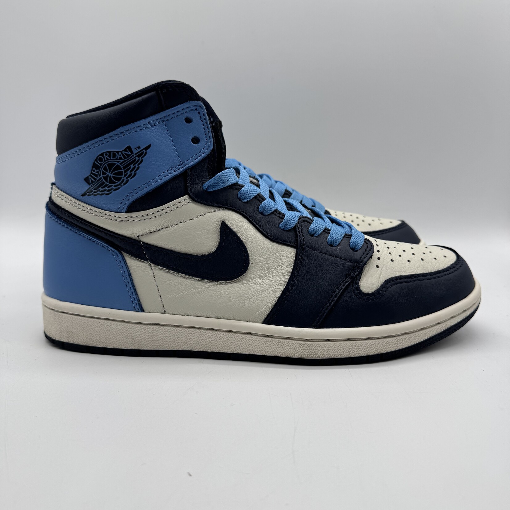 Jordan 1 Retro High Obsidian