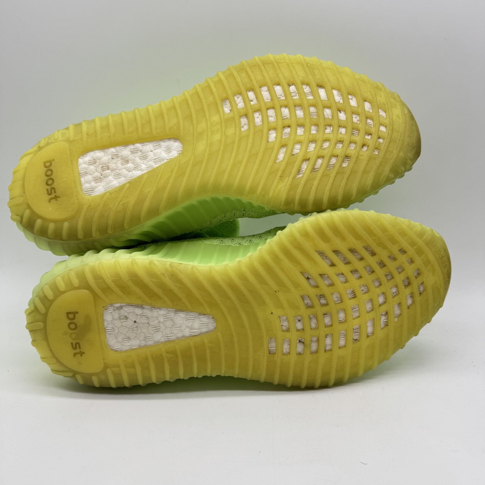 Yeezy Boost 350 V2 Glow