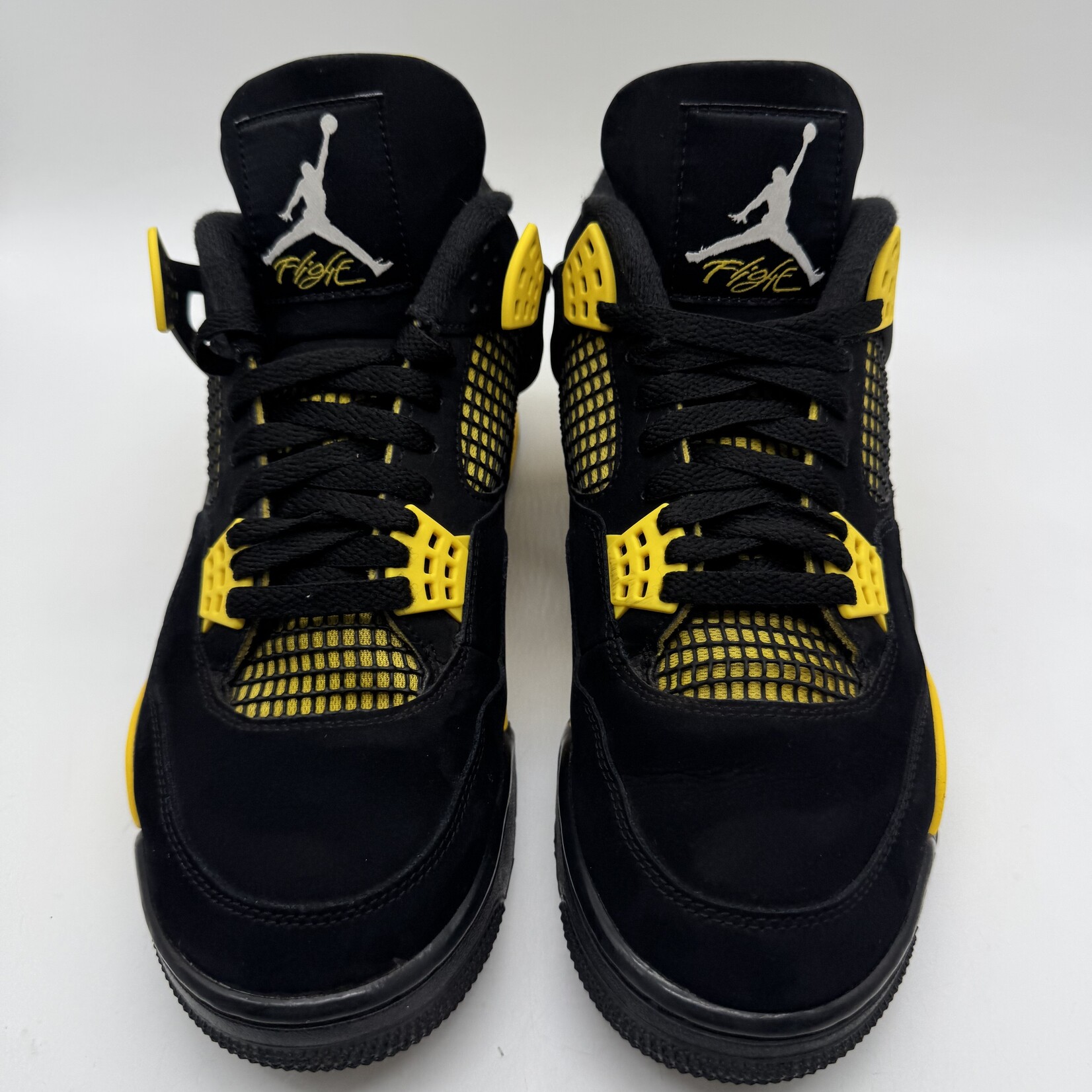 Jordan 4 Retro Thunder (2023)