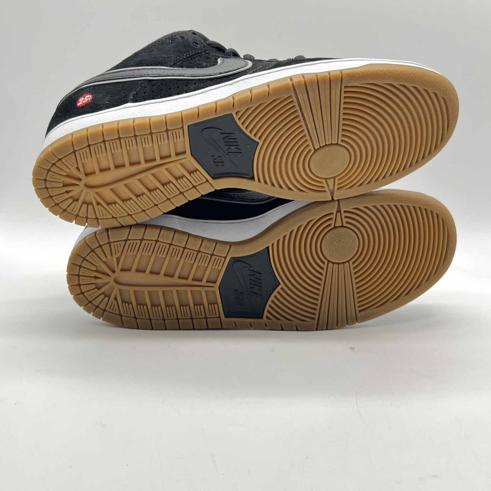 Nike SB Dunk Low Quartersnacks