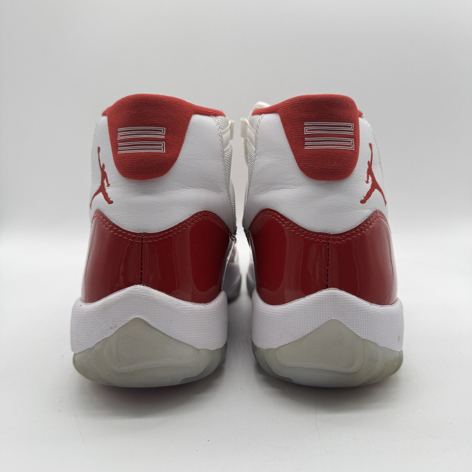 Jordan 11 Retro Cherry (2022)