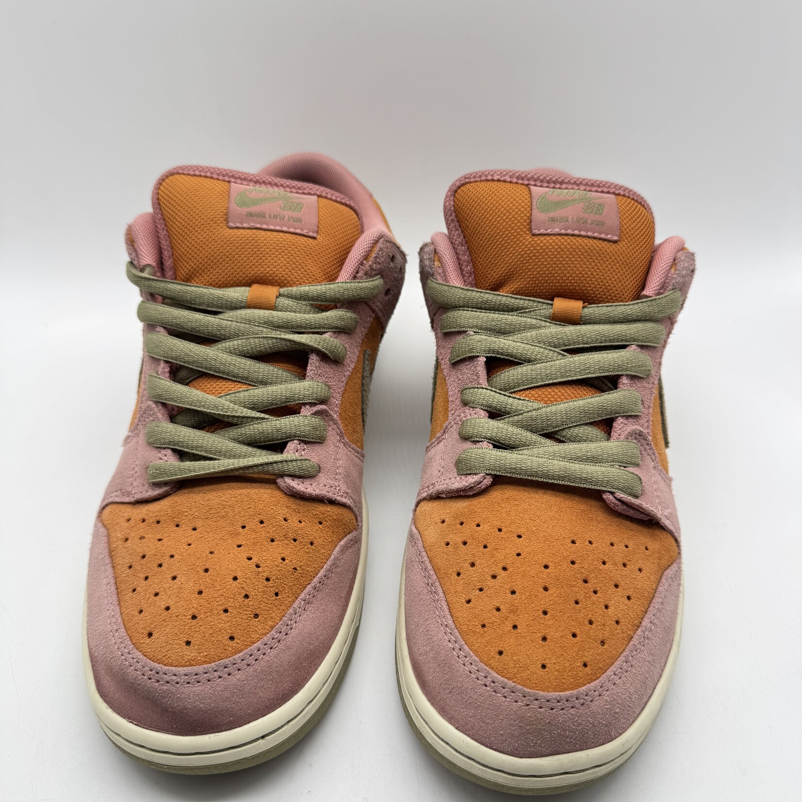 Nike SB Dunk Low Red Stardust