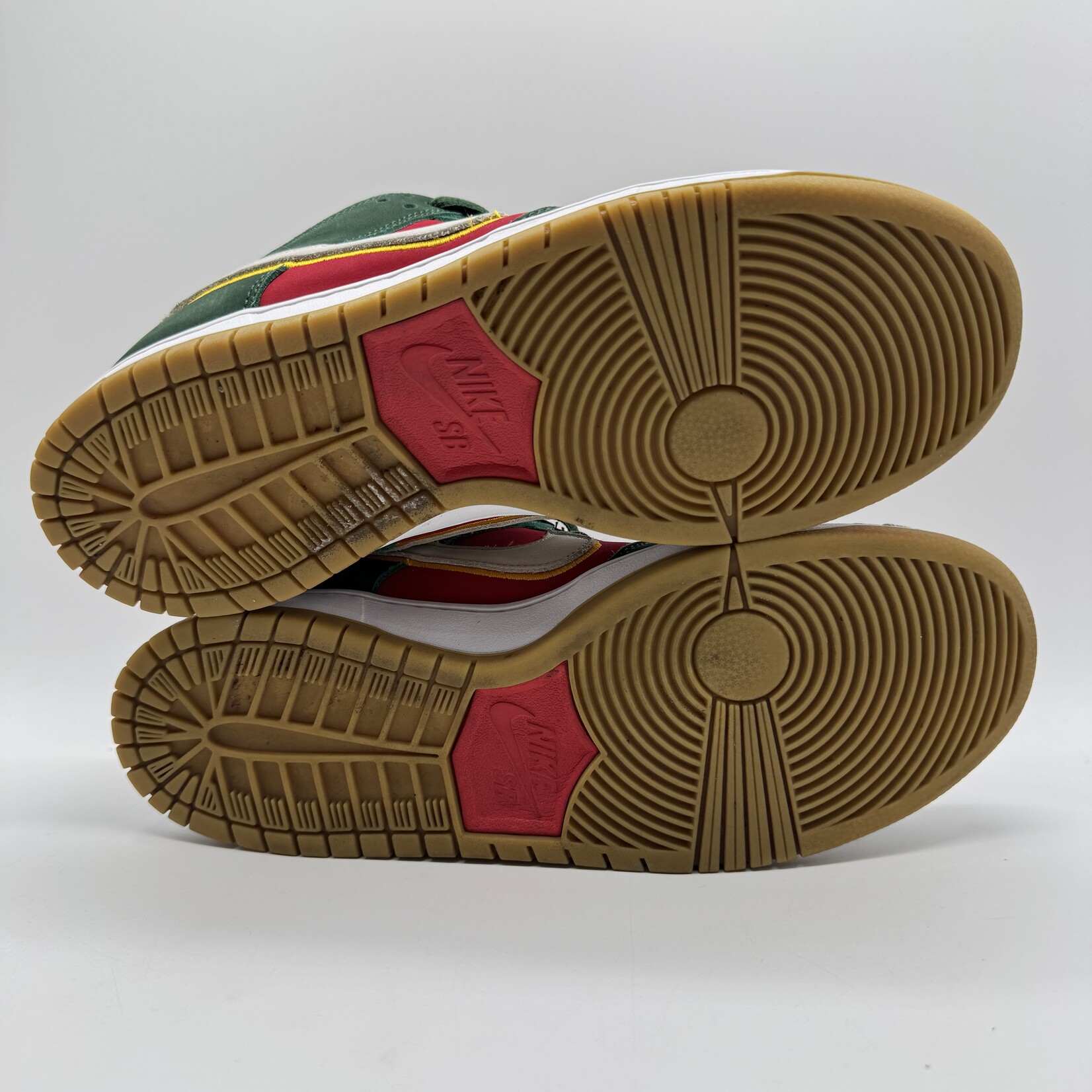 Nike SB Dunk Low Pro PRM Seattle Supersonics