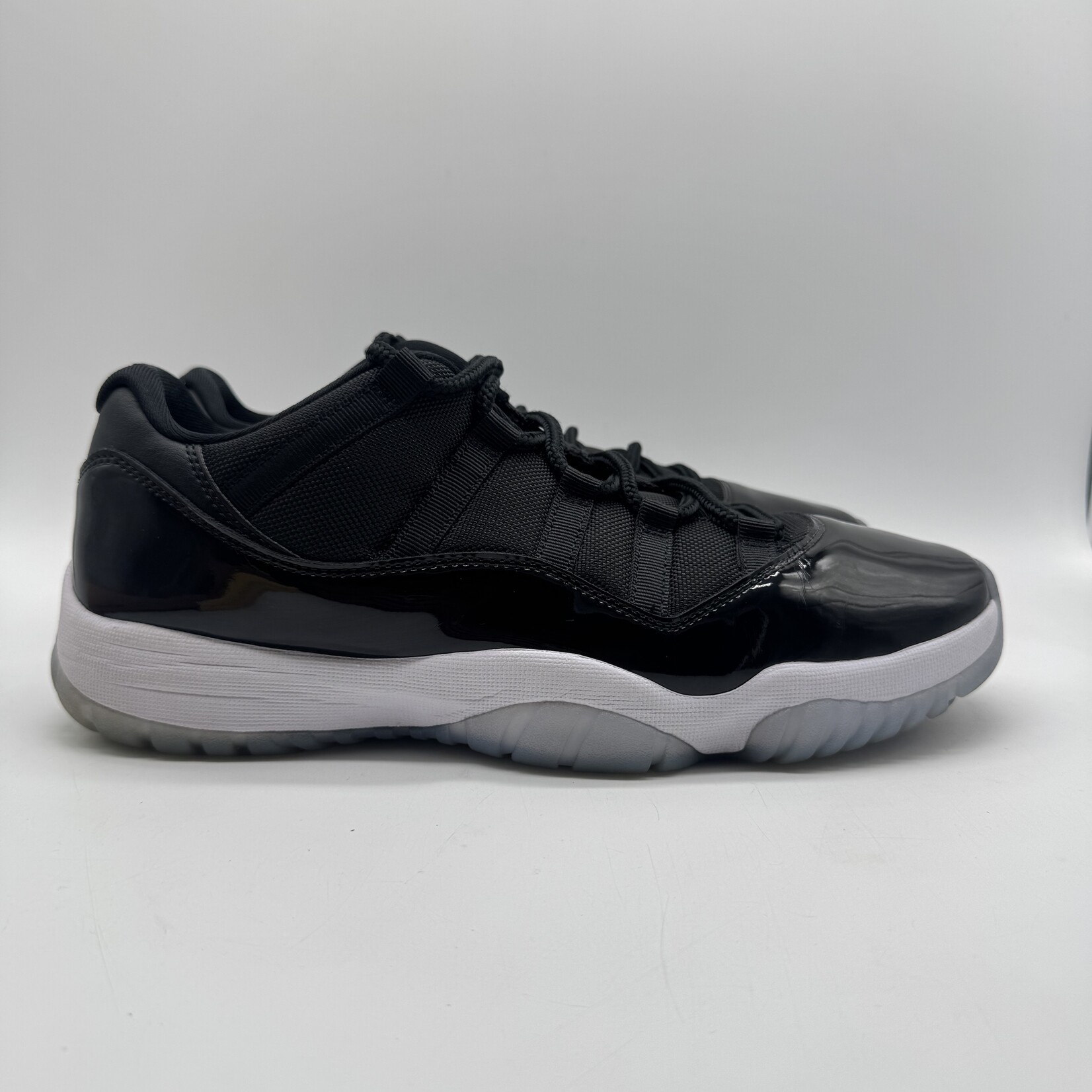 Jordan 11 Retro Low Space Jam