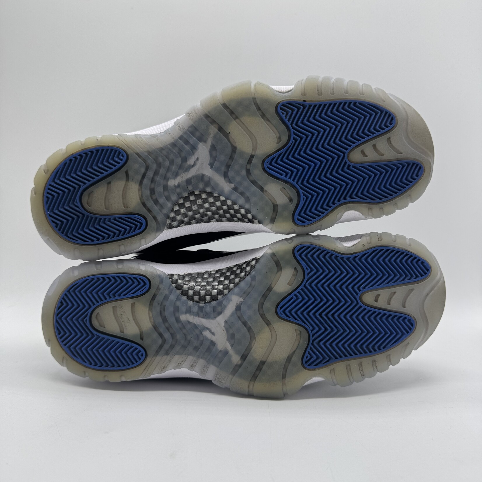 Jordan 11 Retro Low Space Jam
