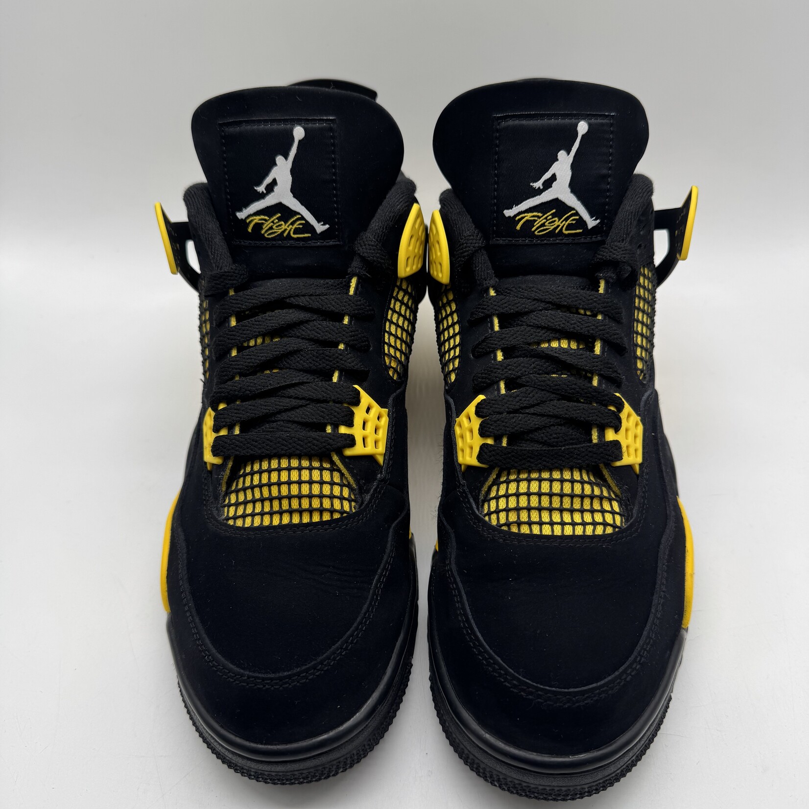 Jordan 4 Retro Thunder (2023)