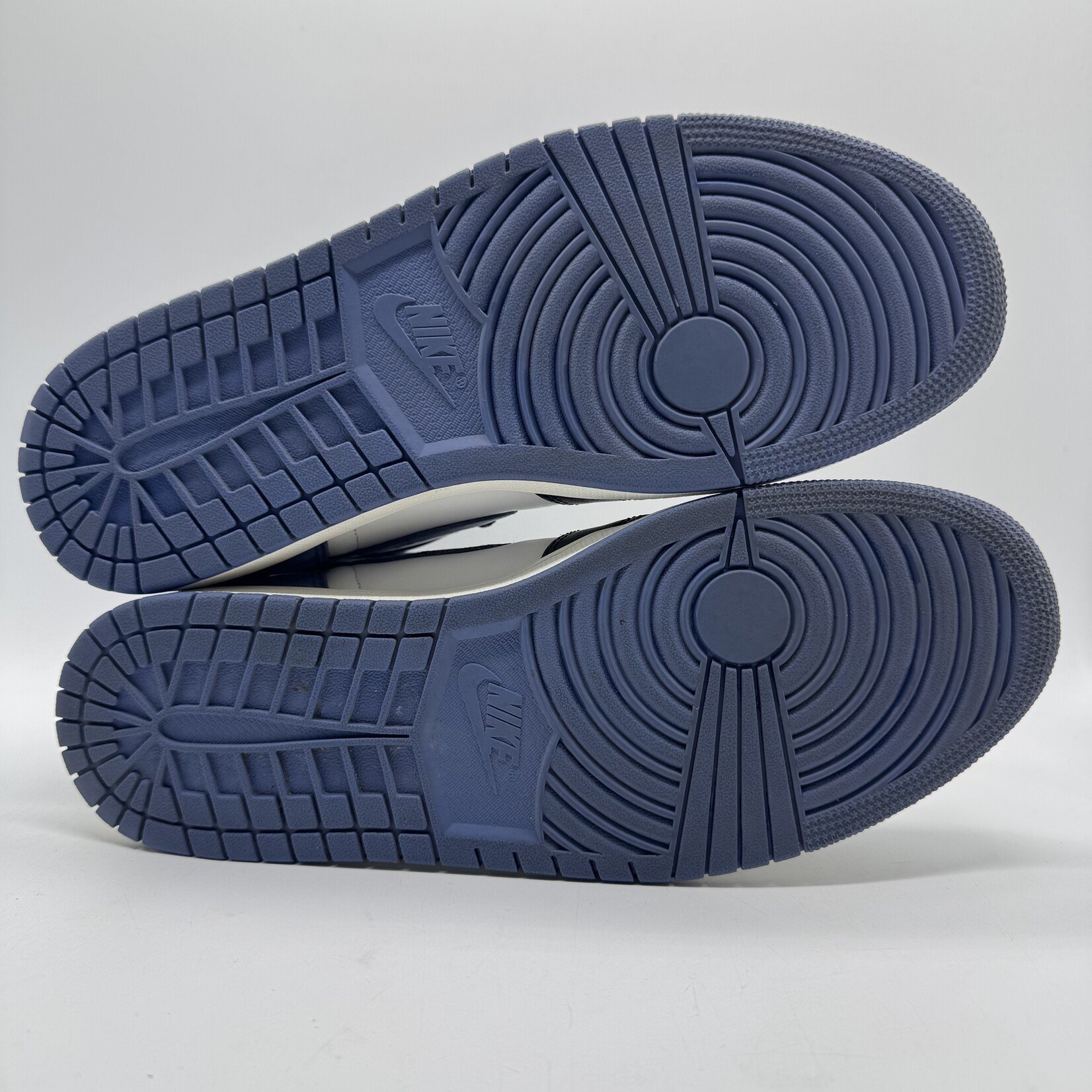 Jordan 1 Retro High Blue Moon