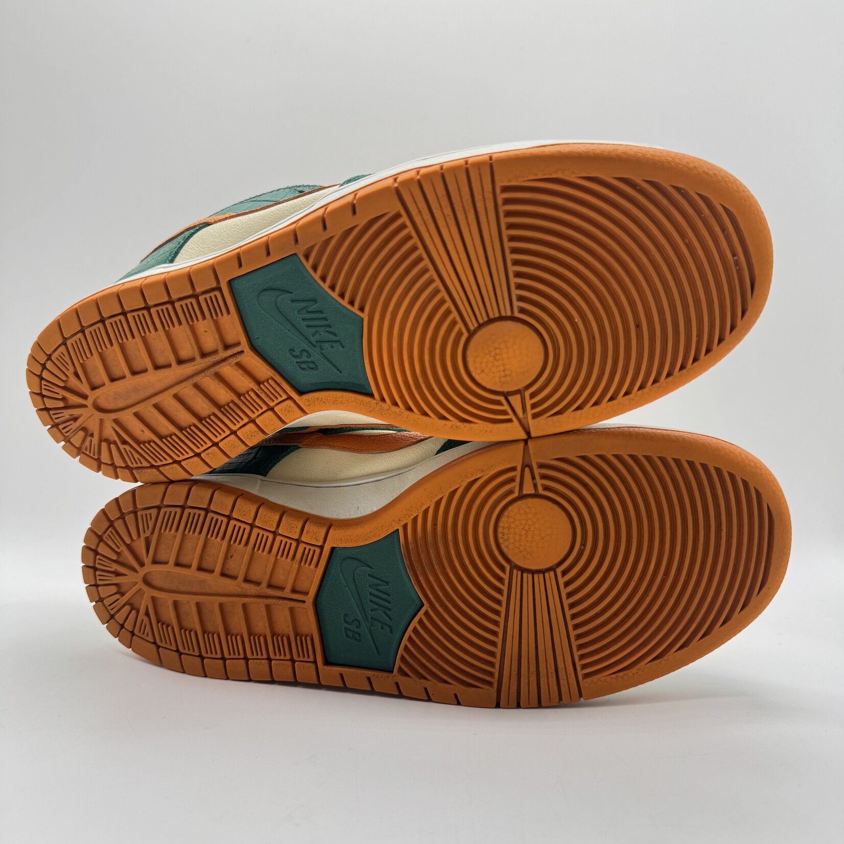 Nike SB Dunk Low Legion Pine Kumquat