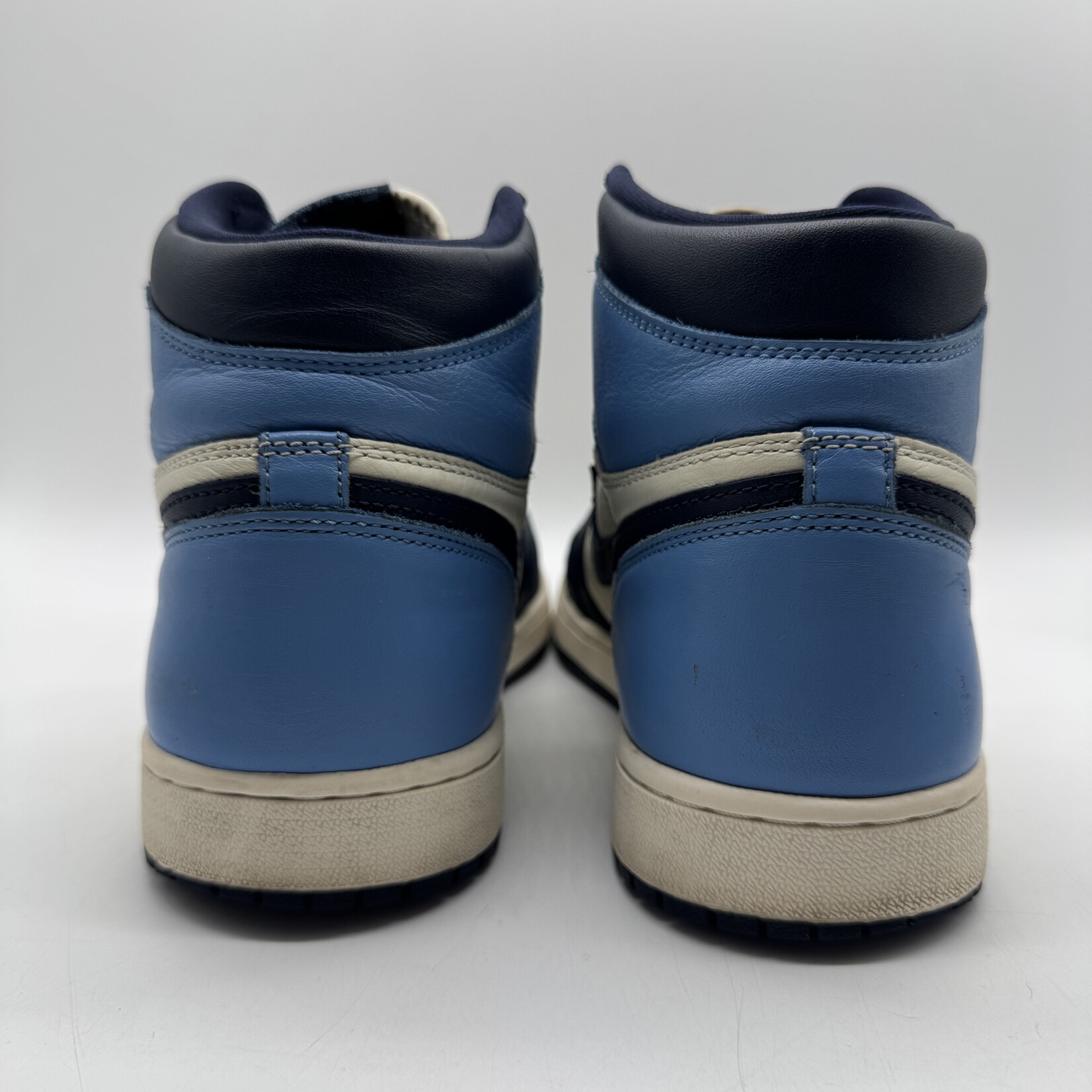 Jordan 1 Retro High Obsidian