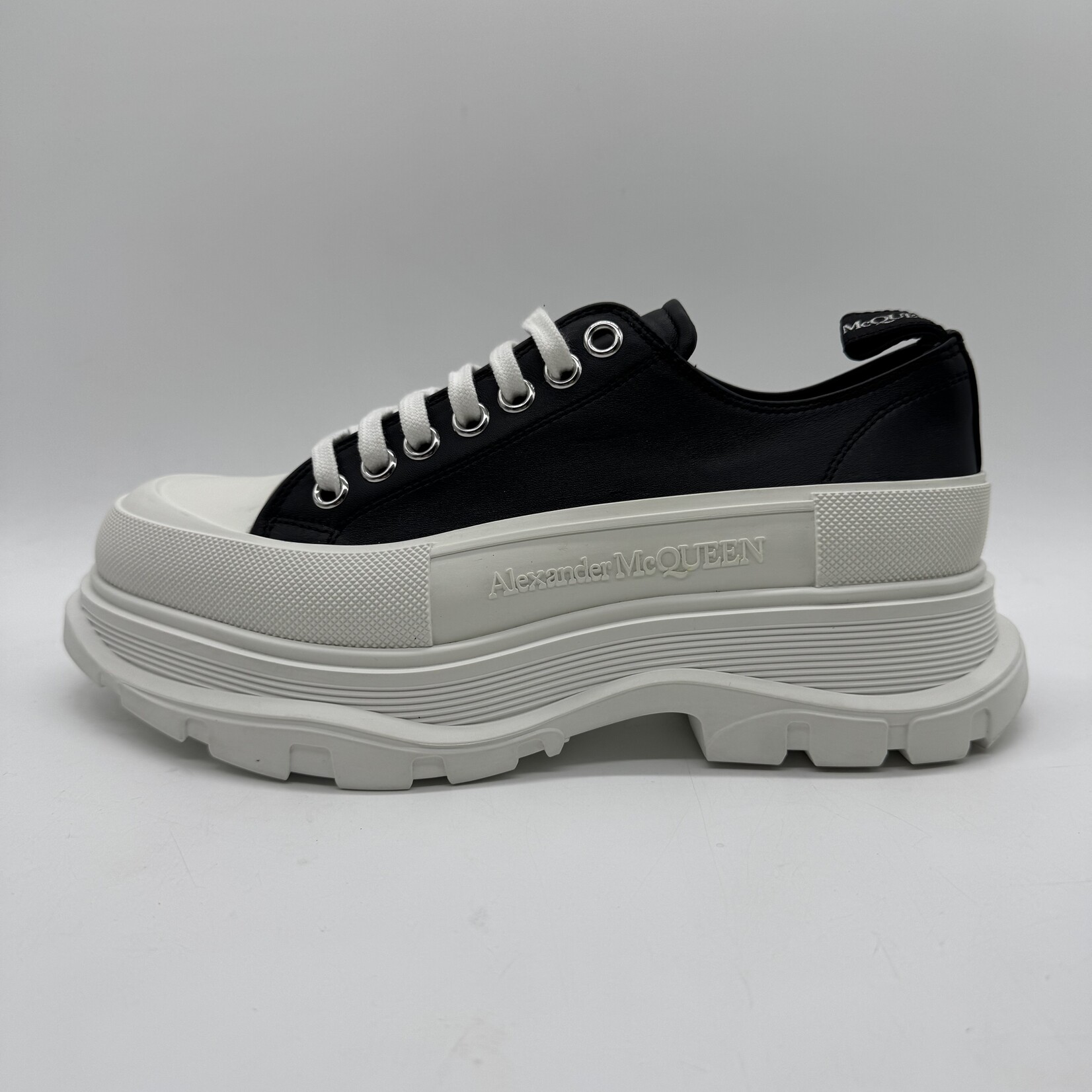 Alexander McQueen Tread Slick Low Lace Up