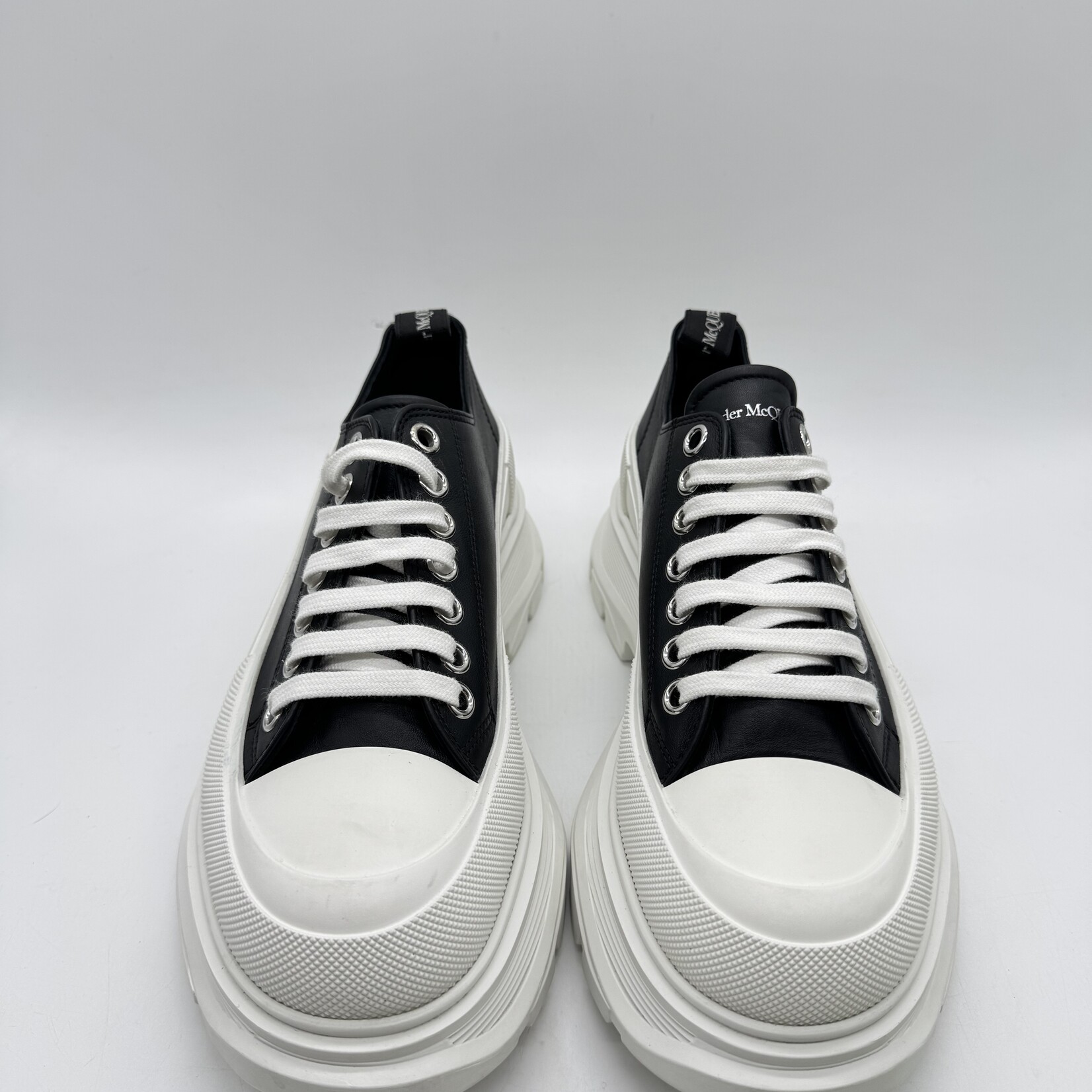 Alexander McQueen Tread Slick Low Lace Up