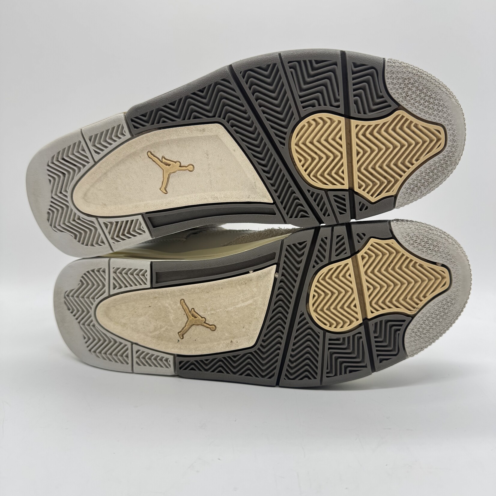 Jordan 4 Retro SE Craft Photon Dust