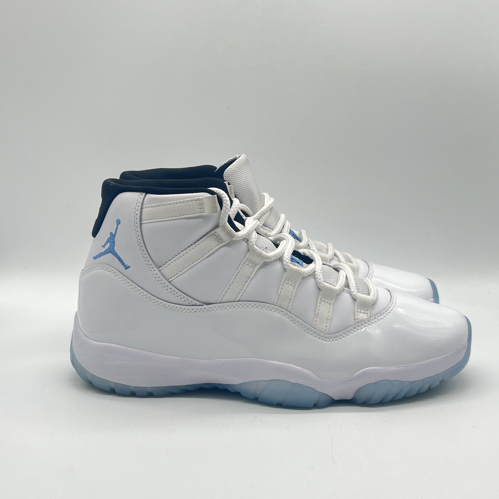 Jordan 11 Retro Legend Blue (2024)