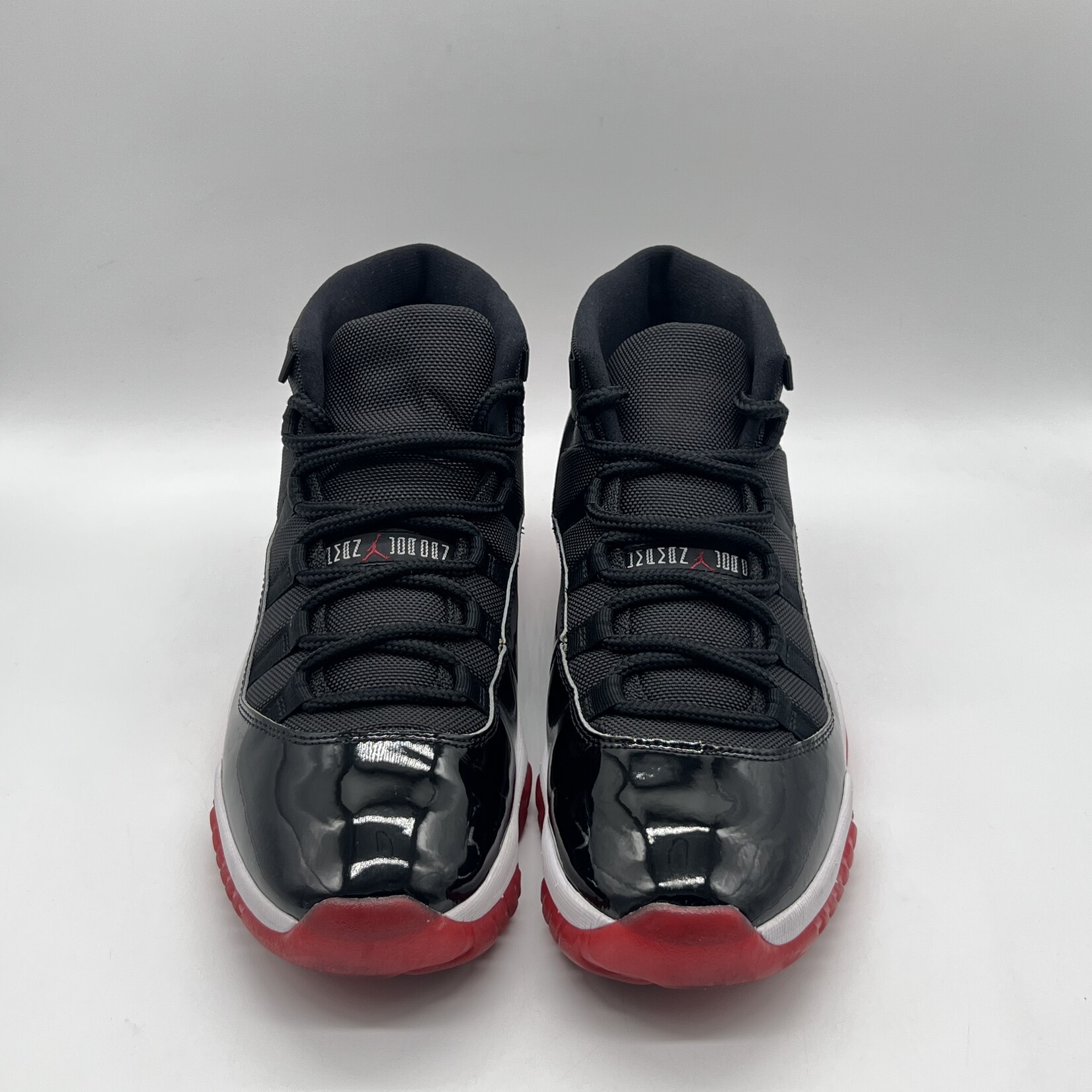 Jordan 11 Retro Playoffs Bred (2019)