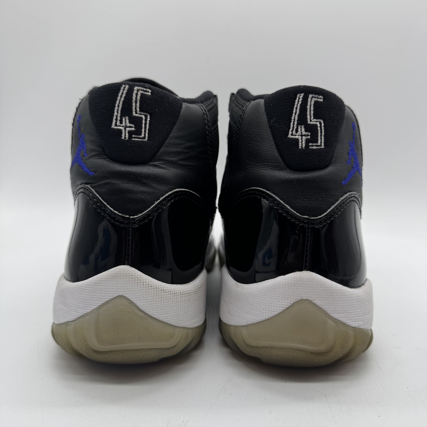 Jordan 11 Retro Space Jam (2016)