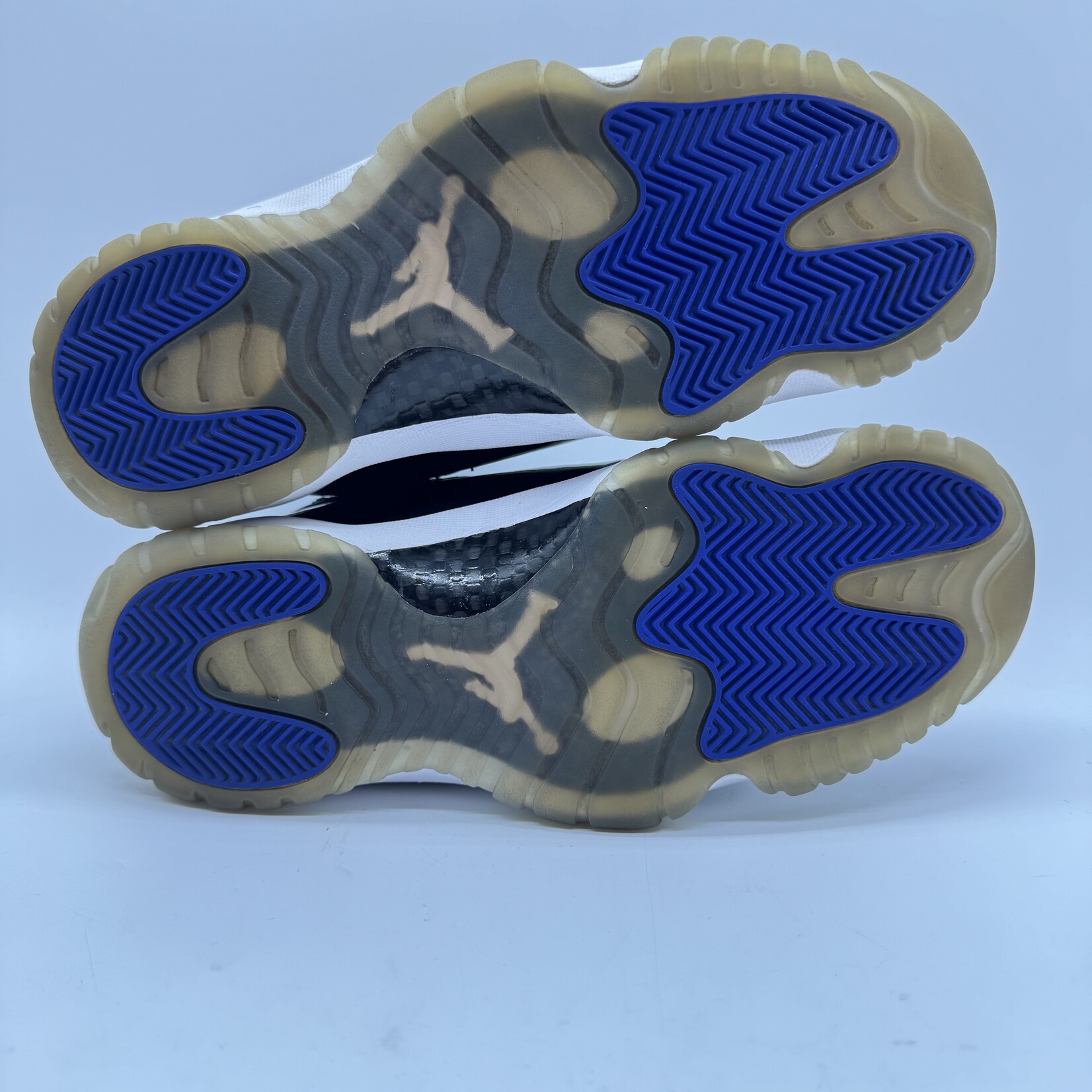 Jordan 11 Retro Space Jam (2016)