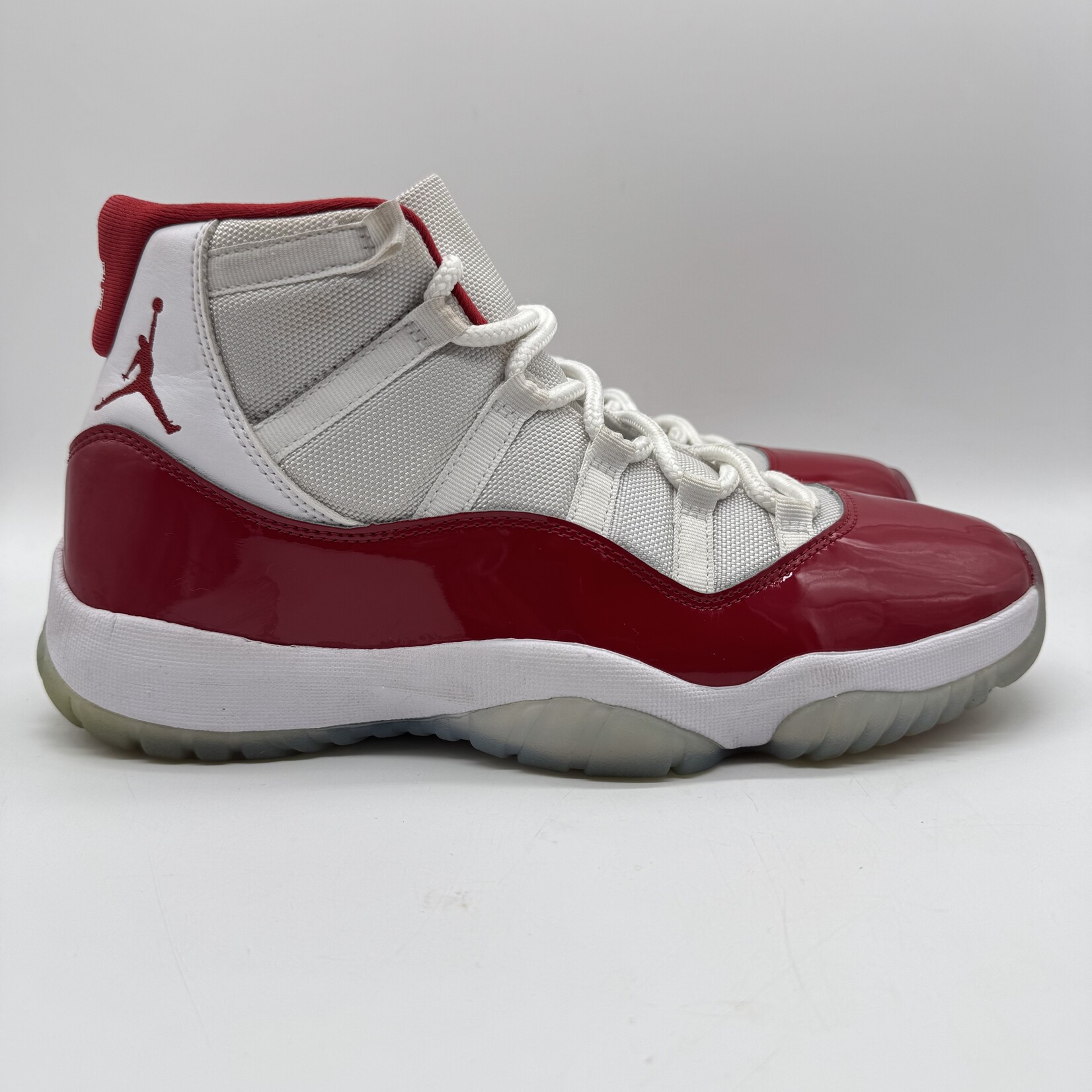 Jordan 11 Retro Cherry (2022)