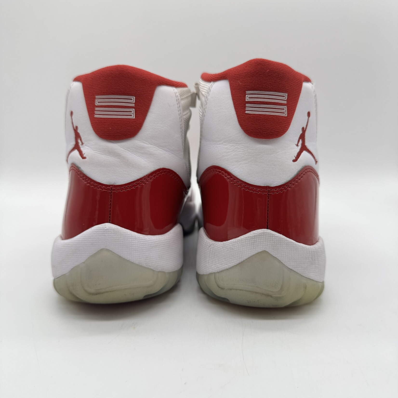 Jordan 11 Retro Cherry (2022)