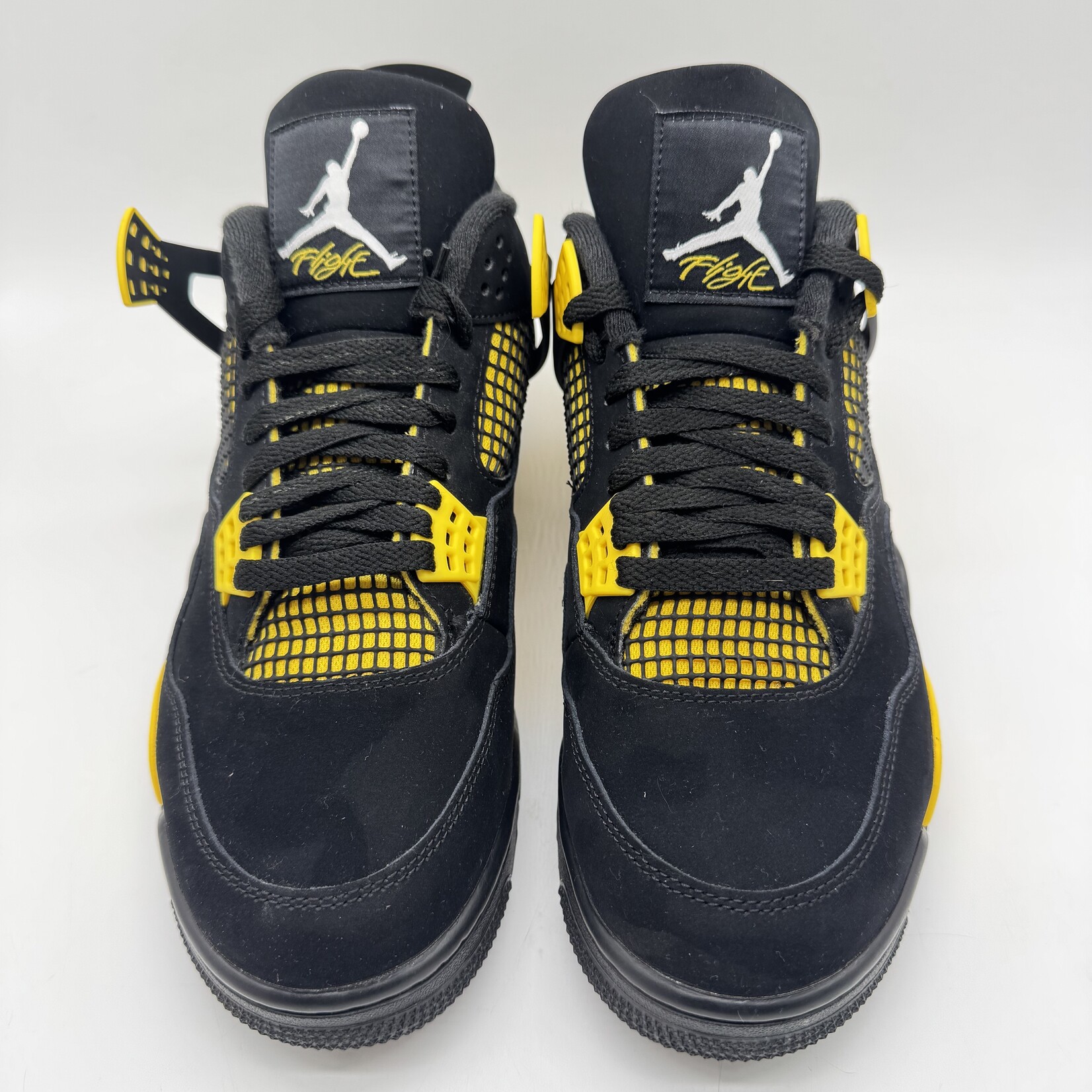 Jordan 4 Retro Thunder (2023)