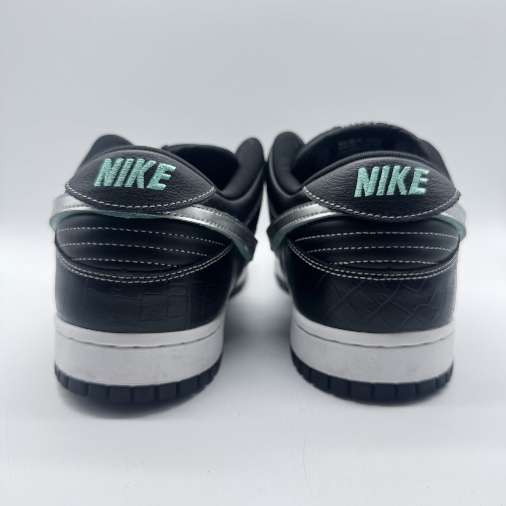 Nike SB Dunk Low Diamond Supply Co. Black Diamond