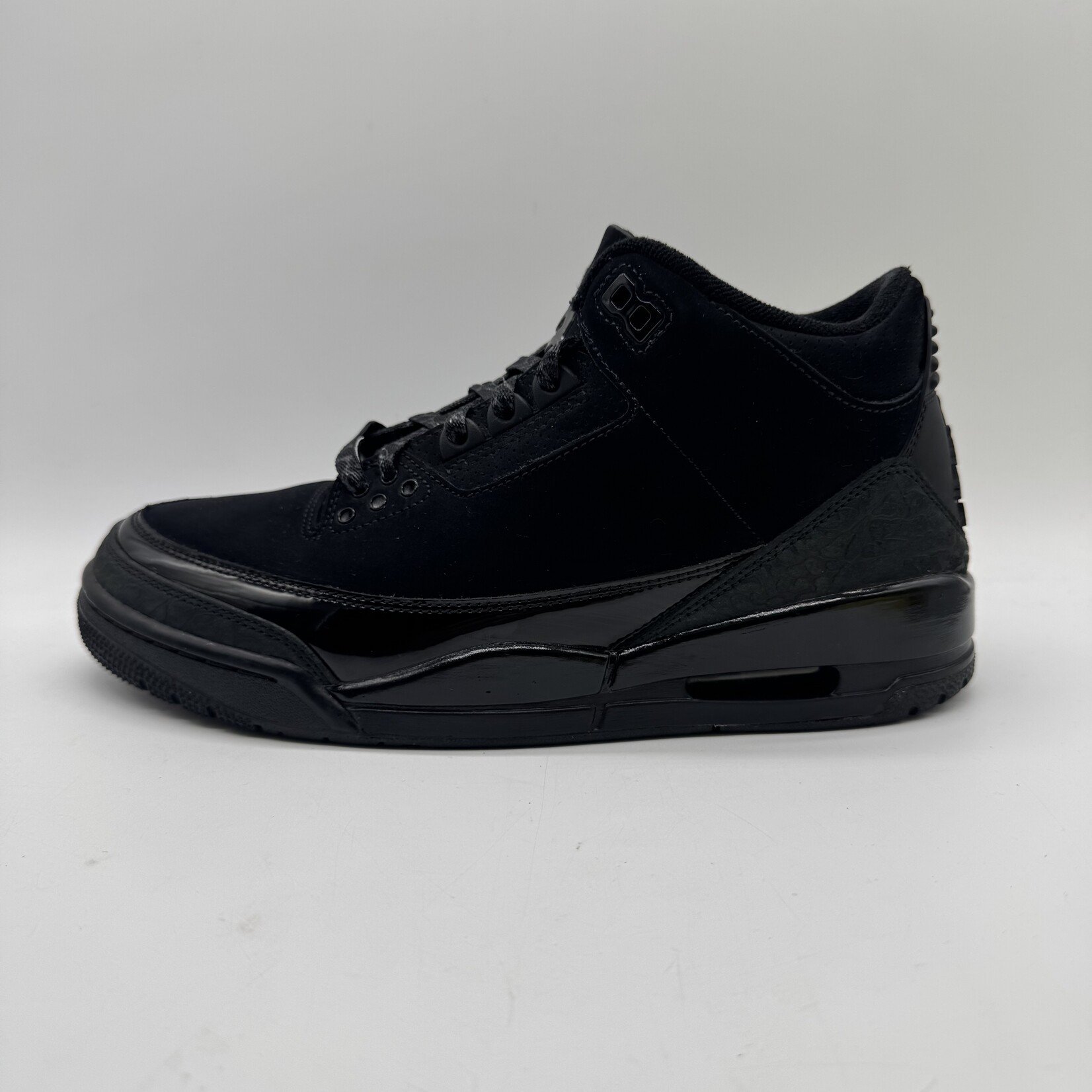 Jordan 3 Retro Black Cat (2025)