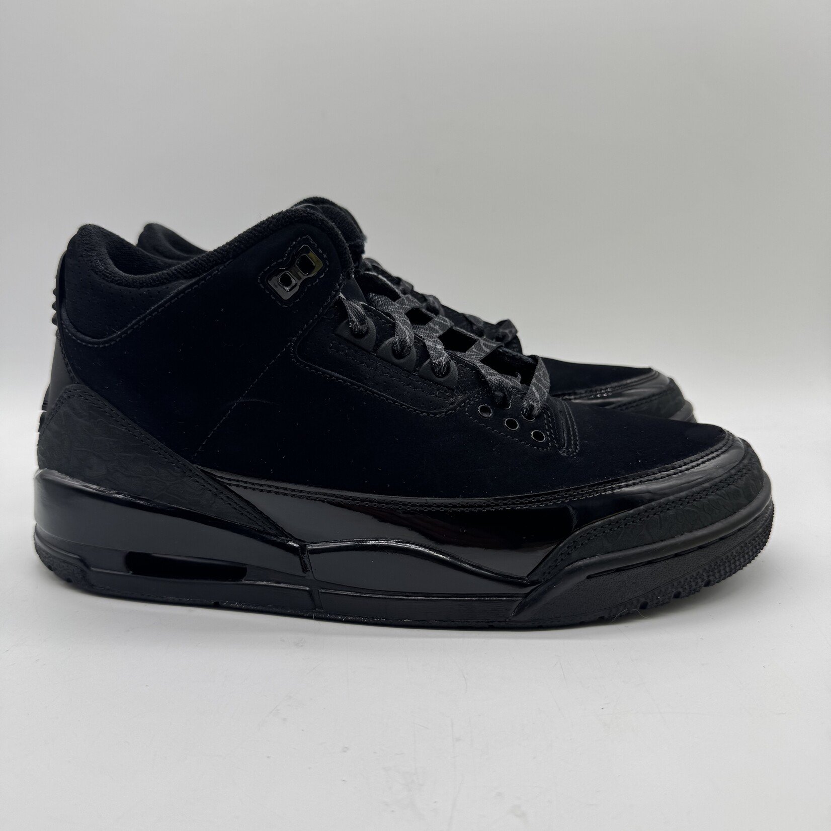 Jordan 3 Retro Black Cat (2025)
