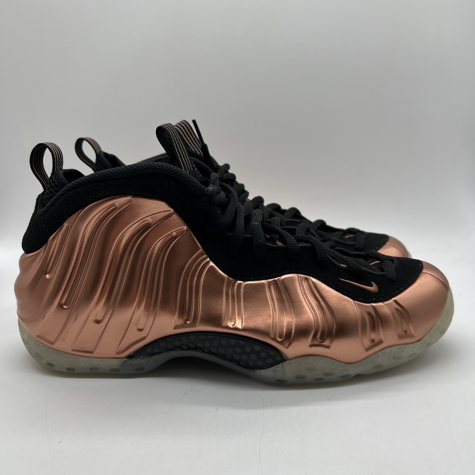Nike Air Foamposite One Metallic Gold