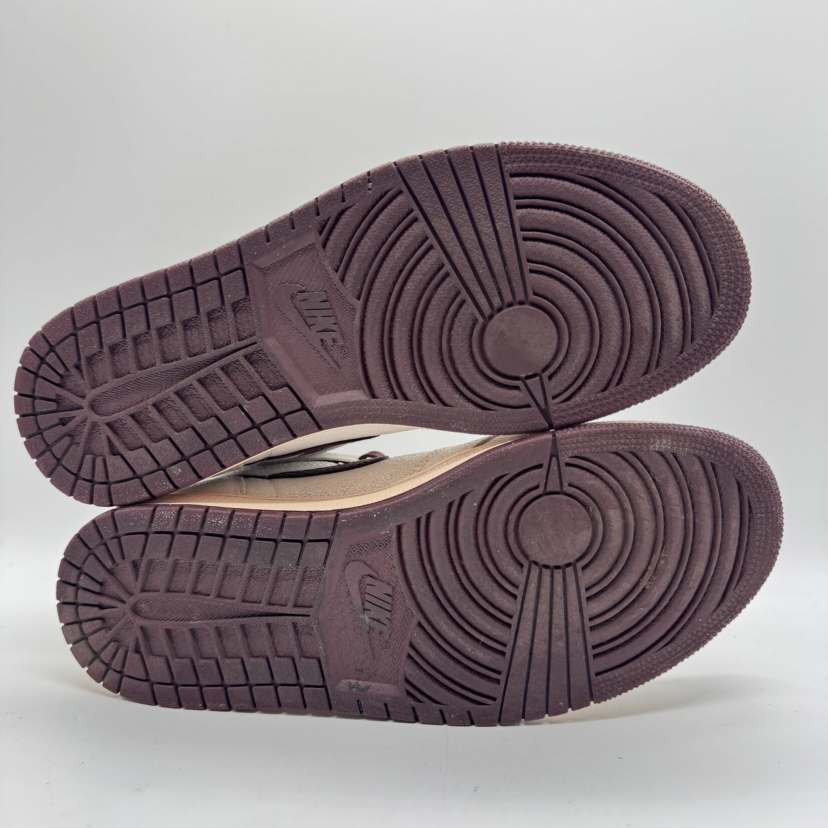 Jordan 1 Retro High OG A Ma Maniére