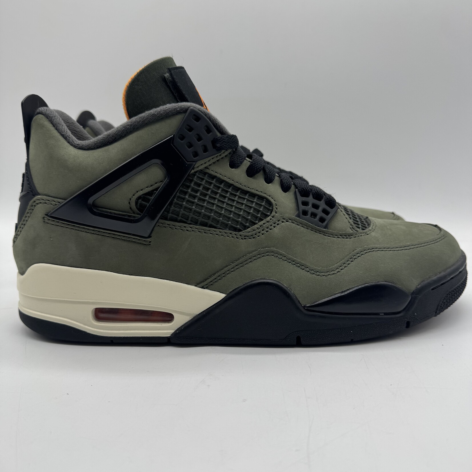 Jordan 4 Retro OG SP Undefeated (2025)