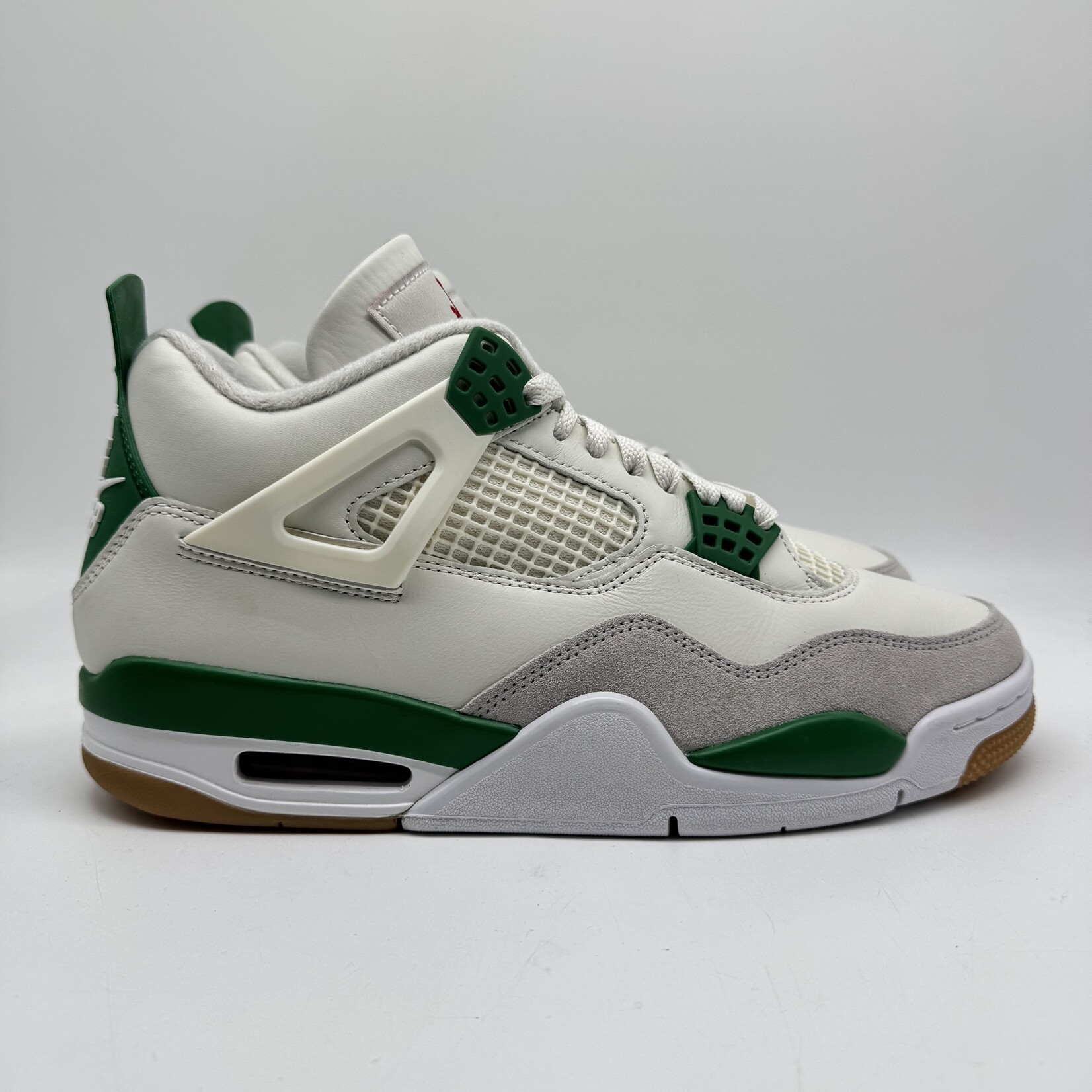 Jordan 4 Retro SB Pine Green