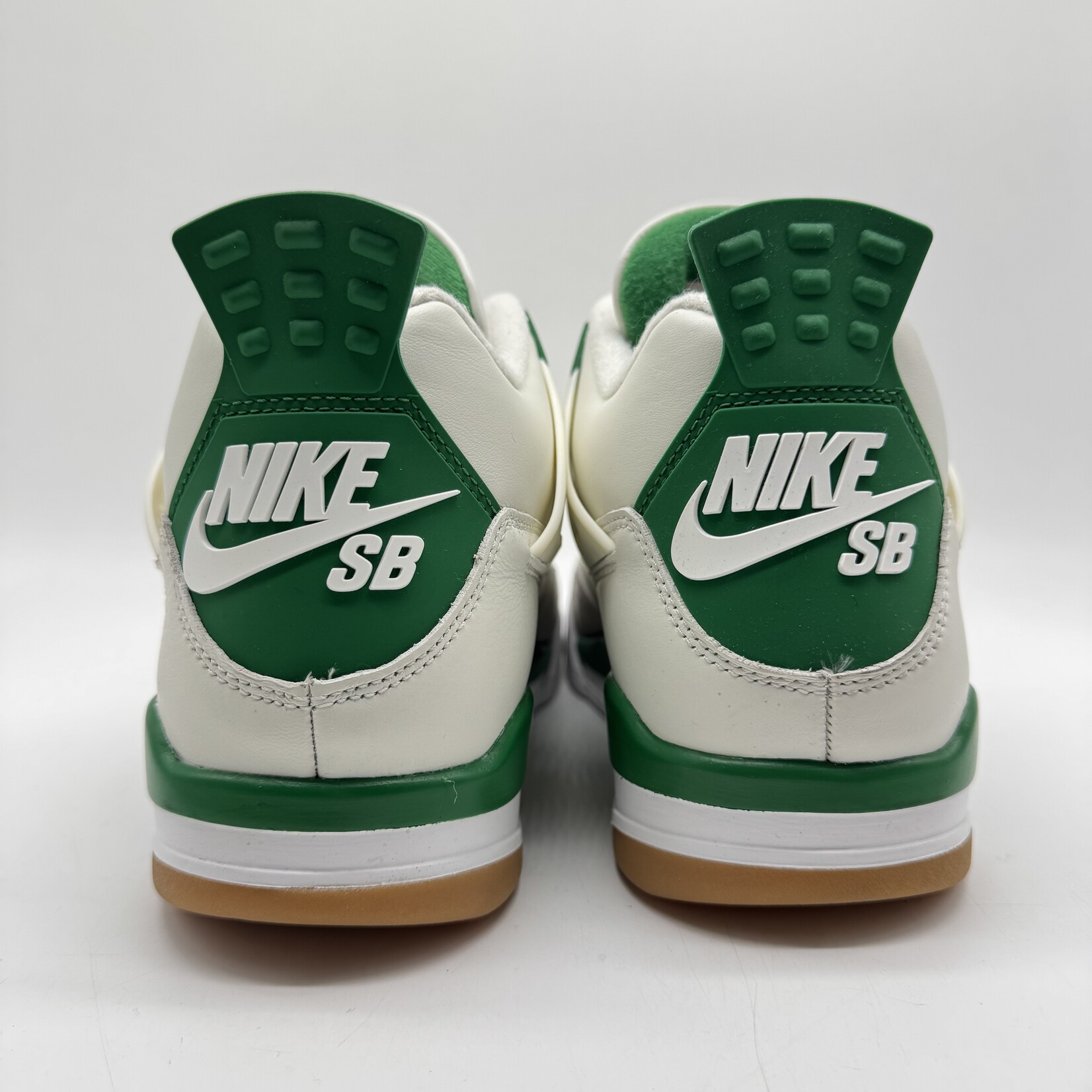 Jordan 4 Retro SB Pine Green