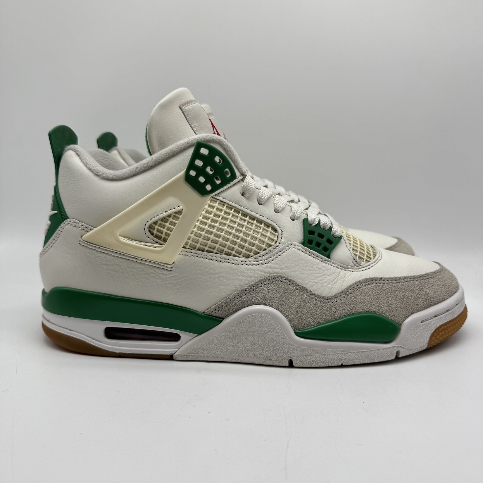 Jordan 4 Retro SB Pine Green