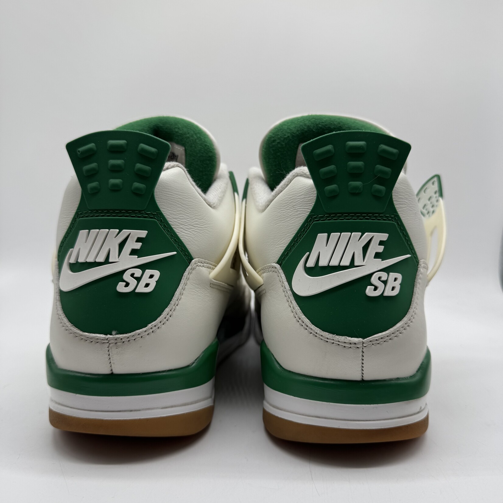 Jordan 4 Retro SB Pine Green