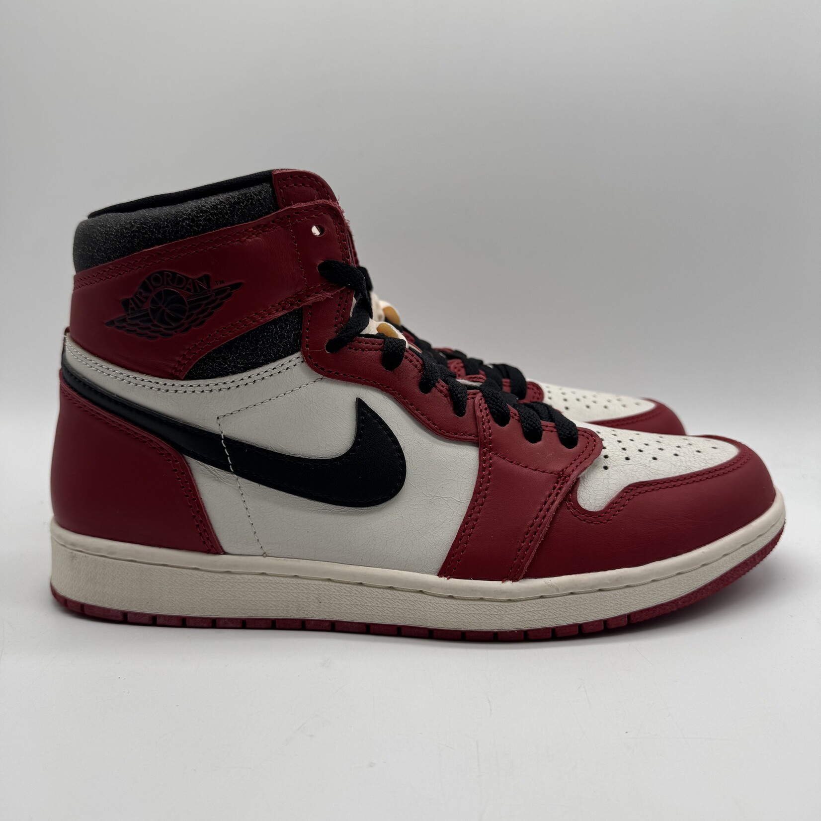 Jordan 1 Retro High OG Chicago Lost and Found