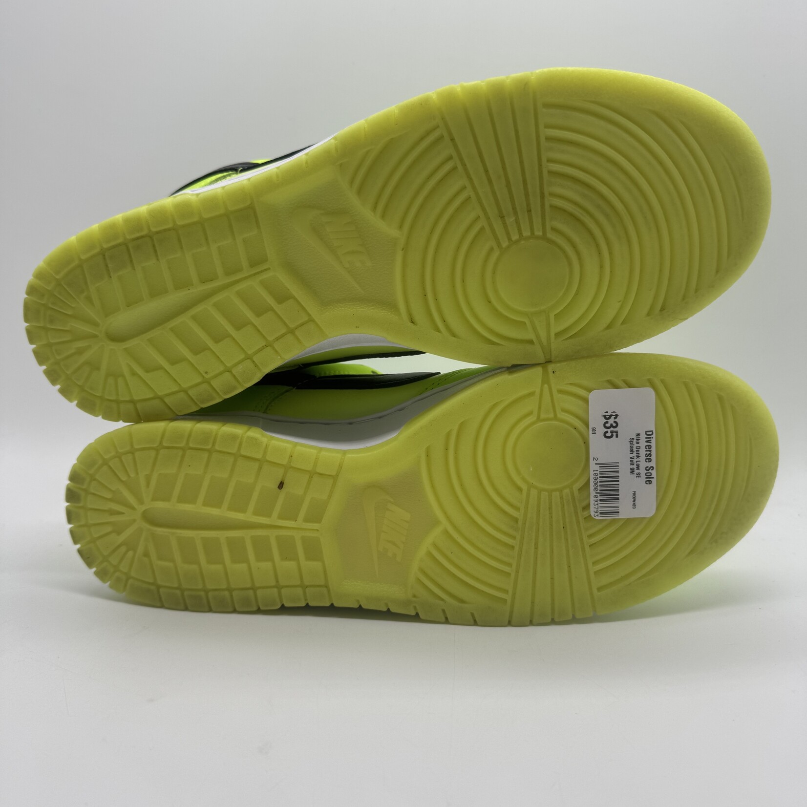 Nike Dunk Low SE Splash Volt