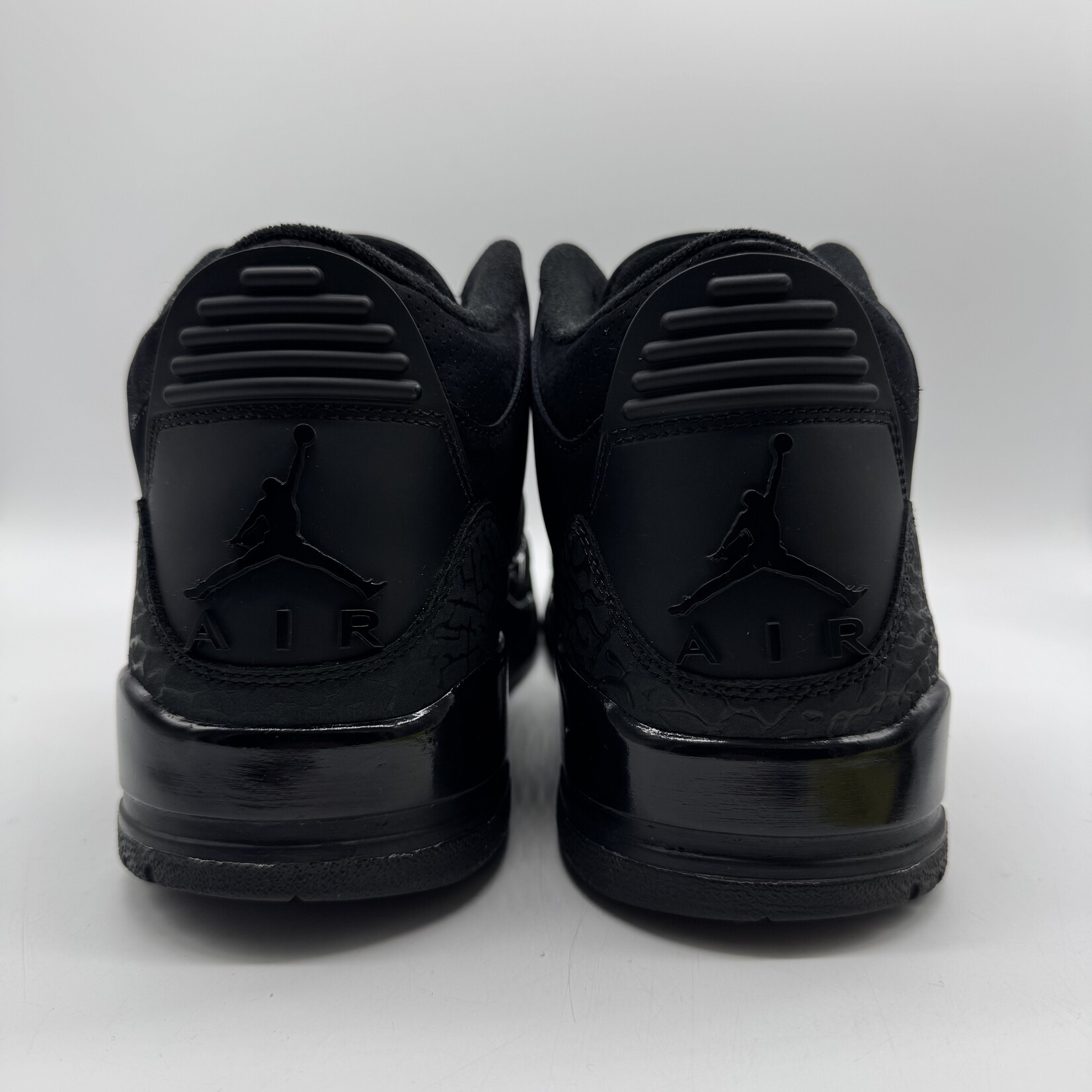 Jordan 3 Retro Black Cat (2025)