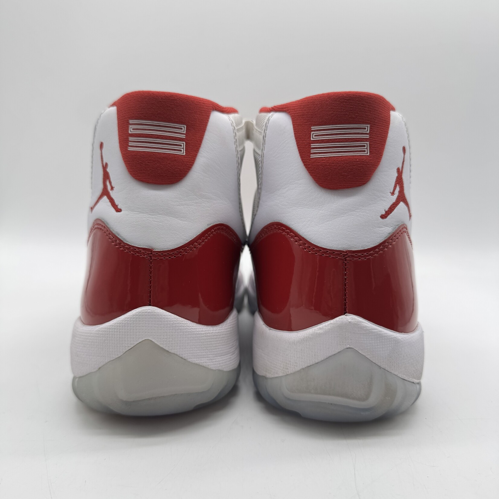 Jordan 11 Retro Cherry (2022)