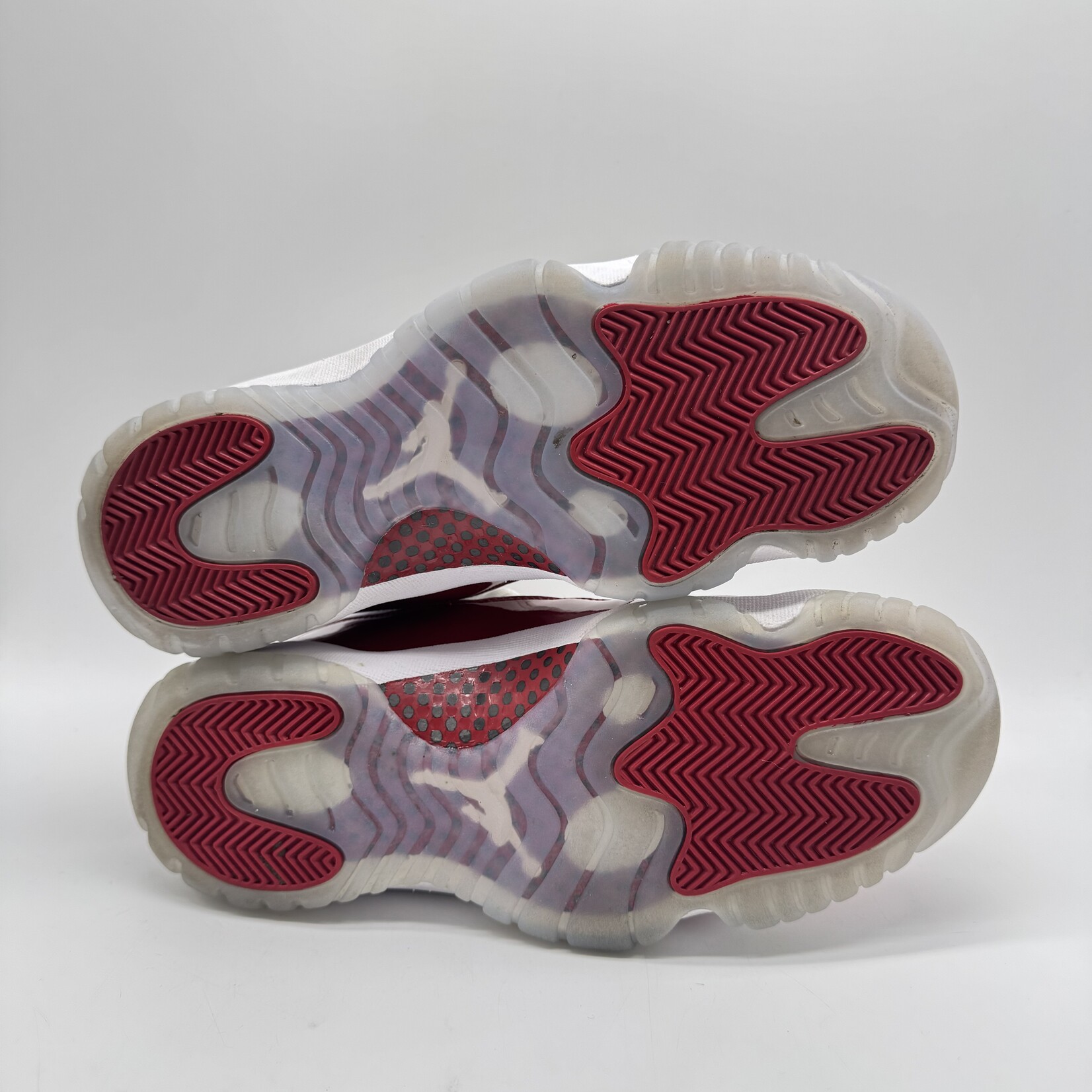 Jordan 11 Retro Cherry (2022)