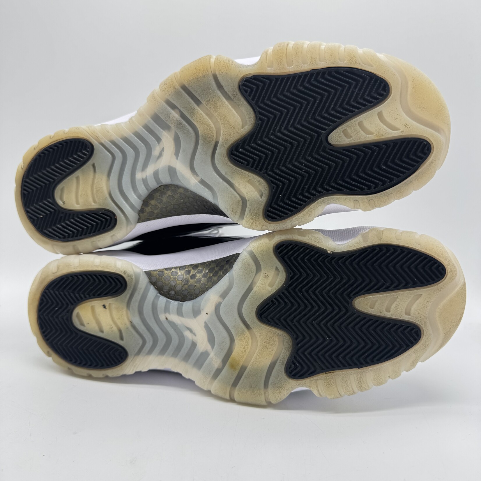 Jordan 11 Retro DMP Gratitude (2023)